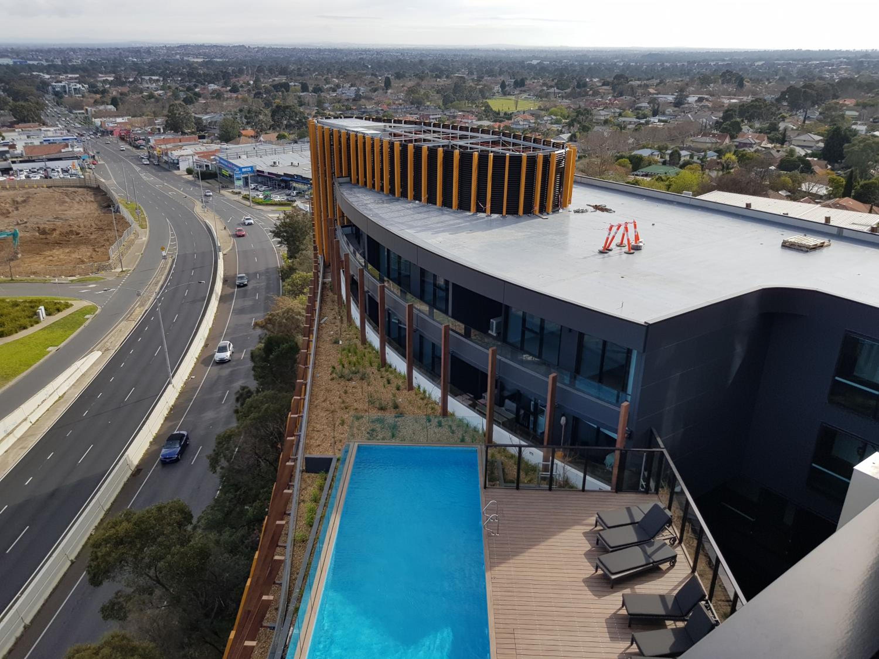 Ivanhoe Apartments