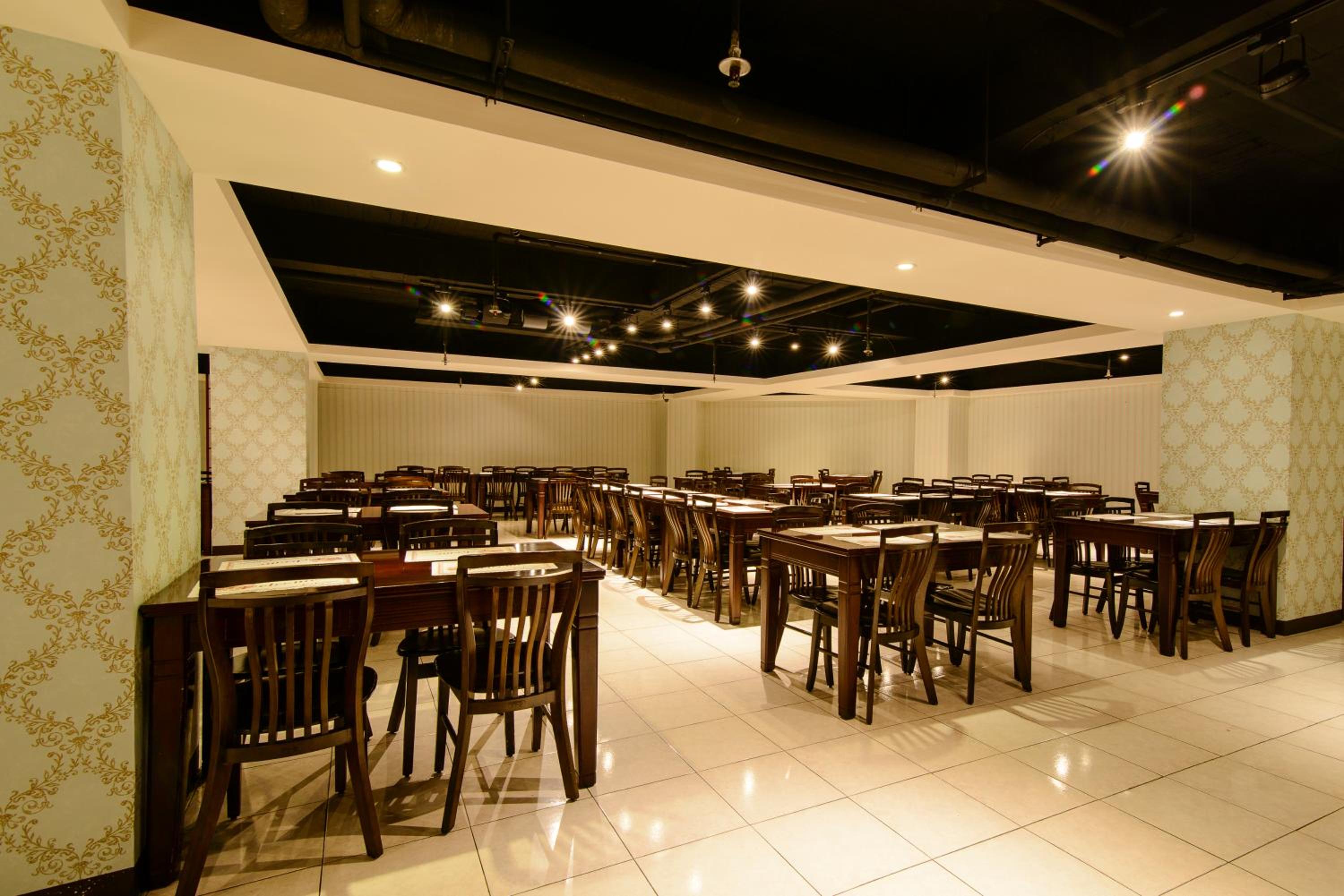 LA HOTEL- Liuhe Fusing