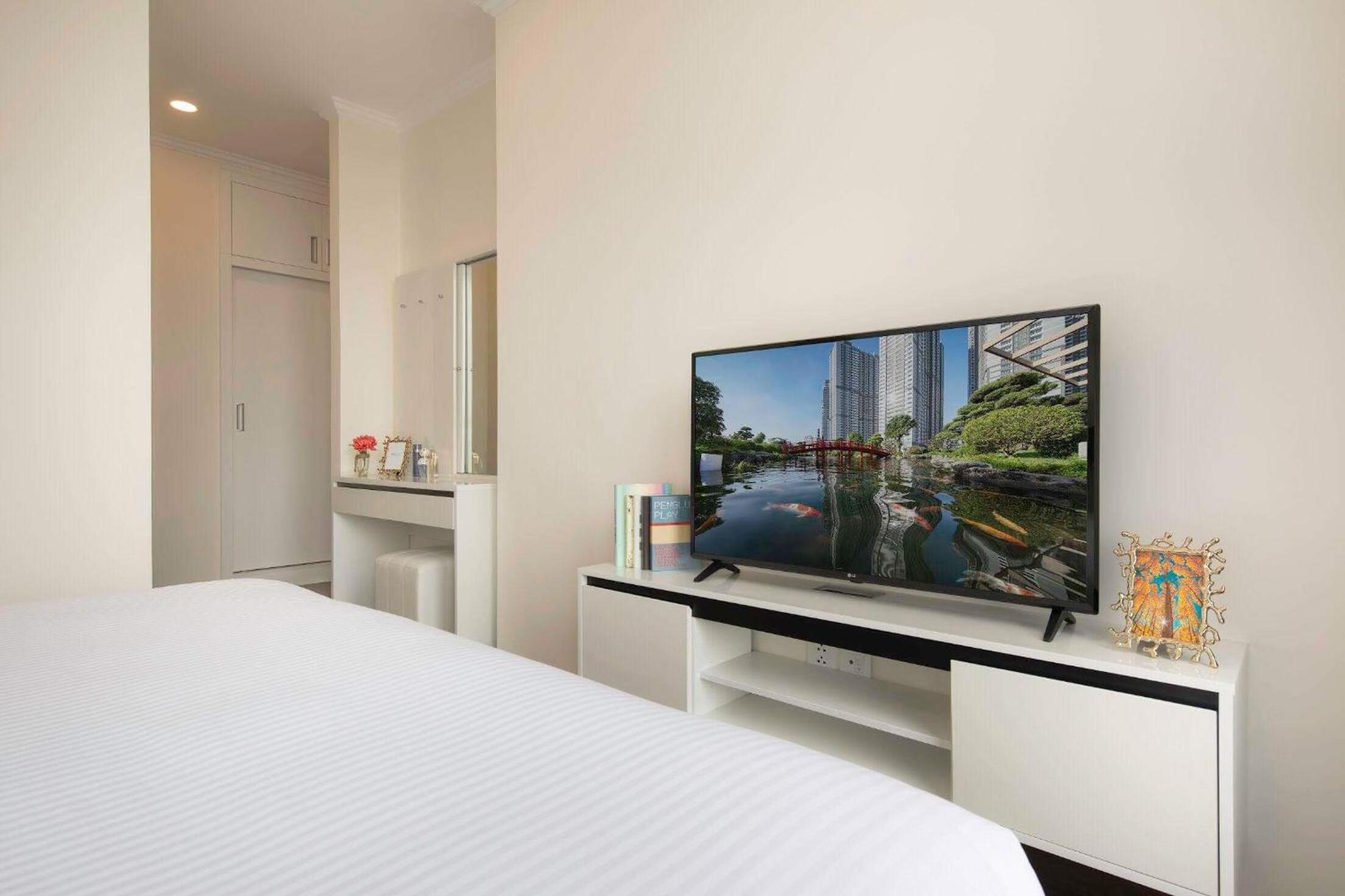 The Luxe Nest Landmark 81