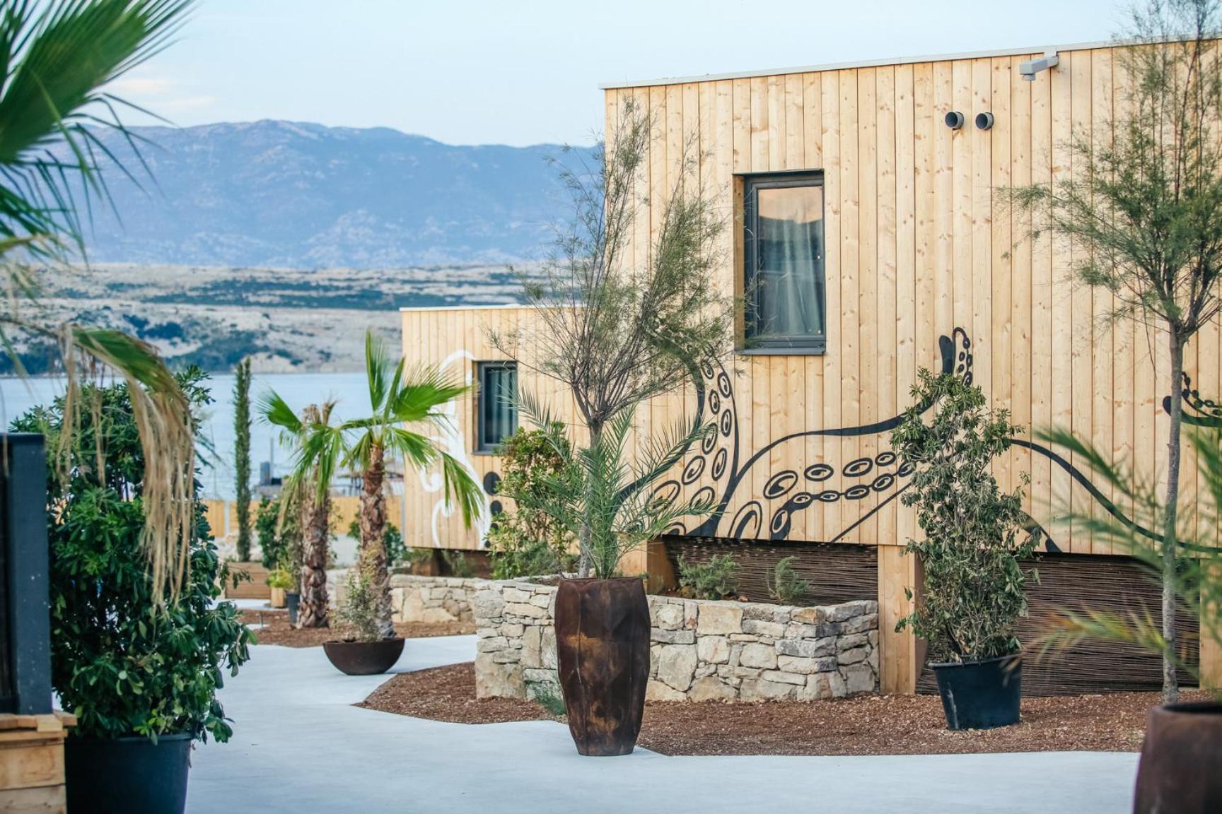 Noa Glamping Resort