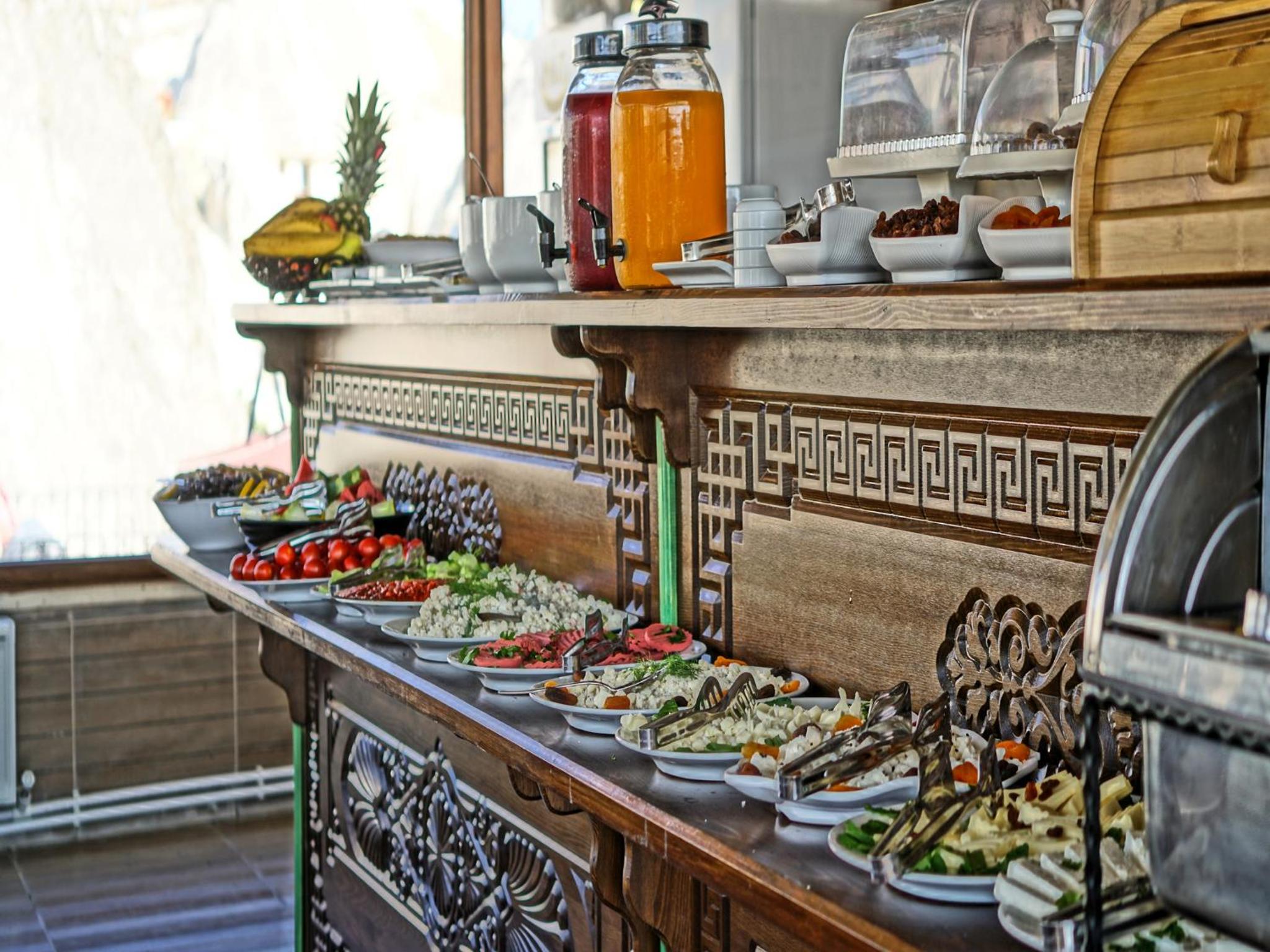 Milat Cave Hotel - Image 6