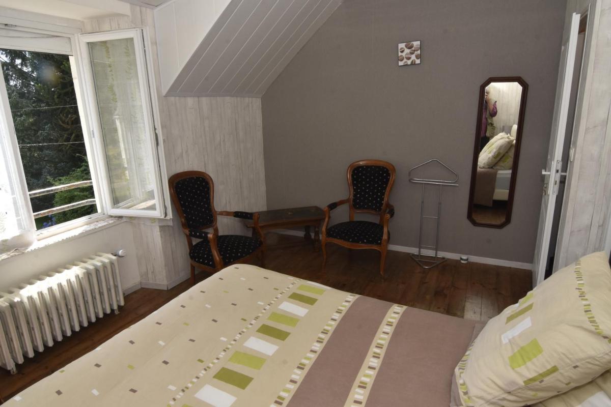 Photo 10