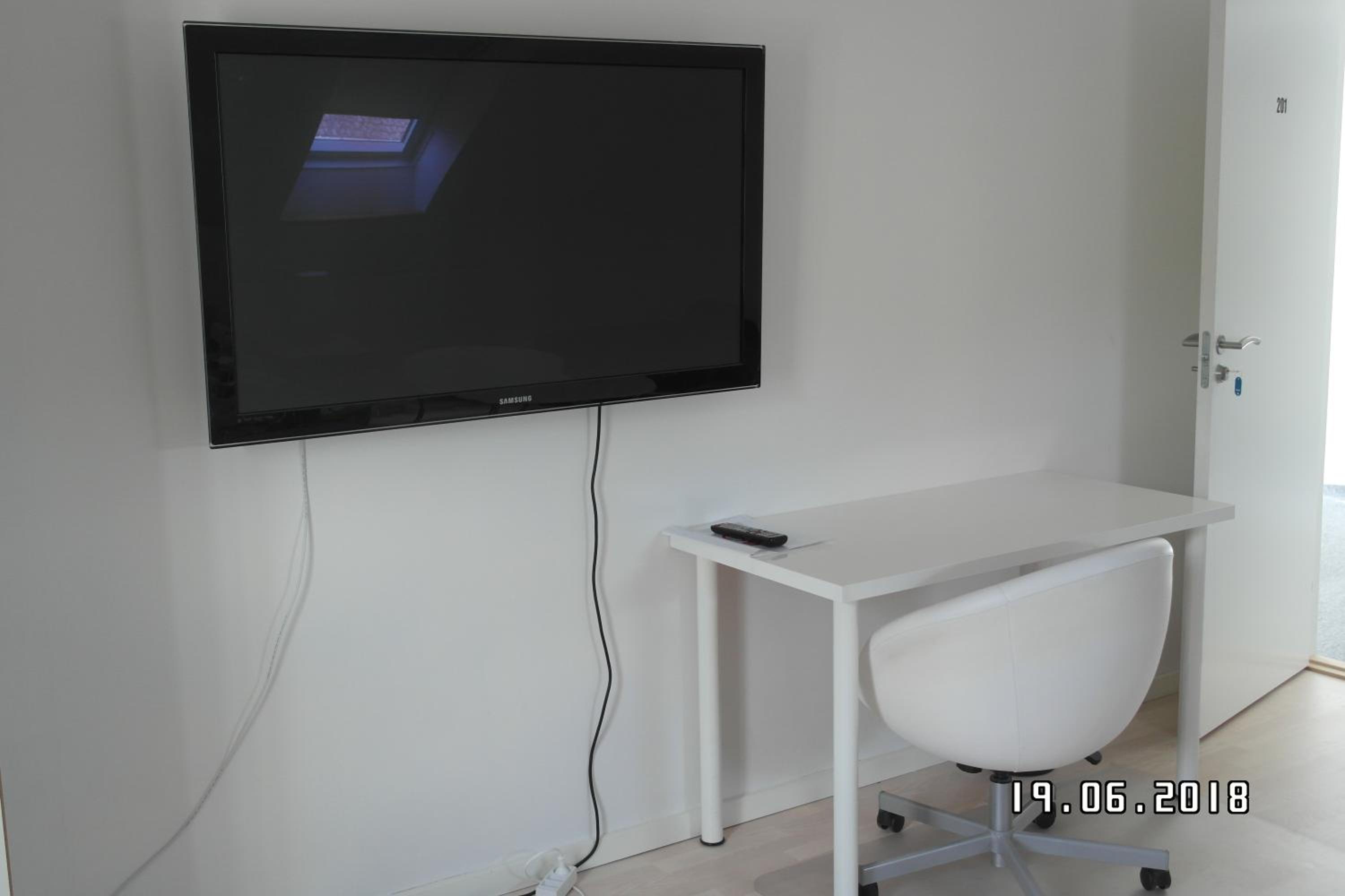 Photo 9