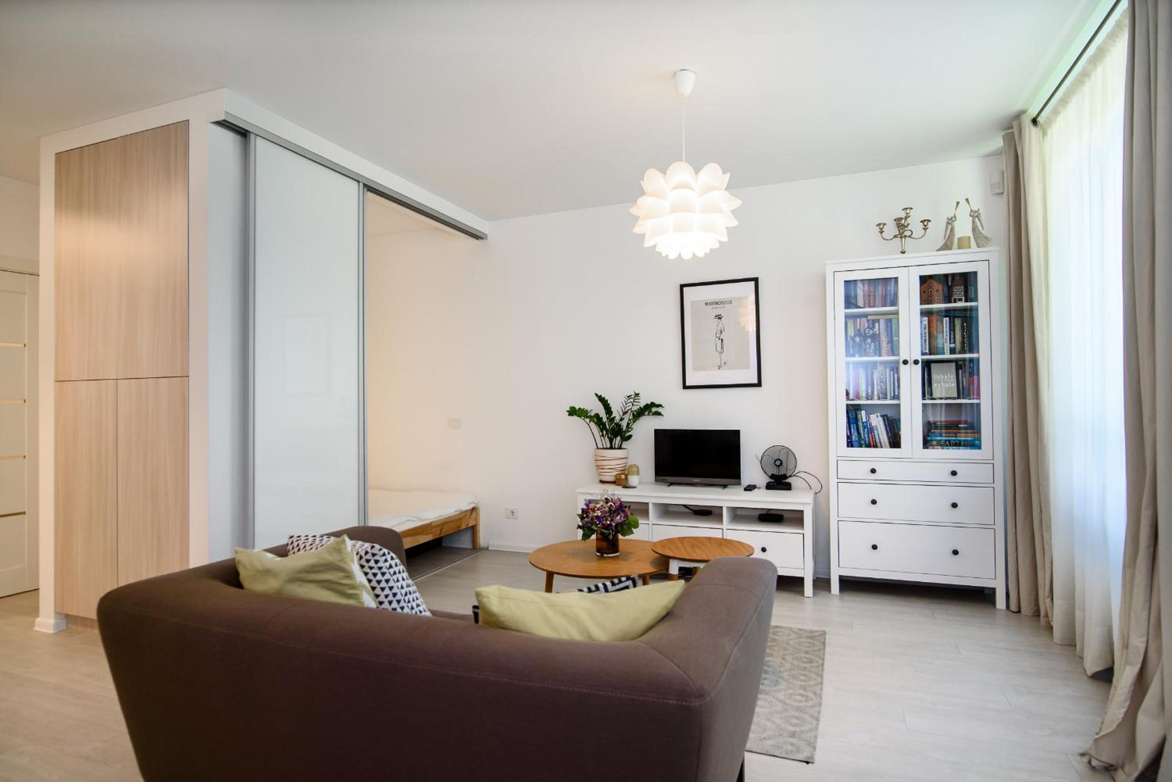 #stayhere - Comfy & Stylish Studio with Green Patio close to Old Town view 4