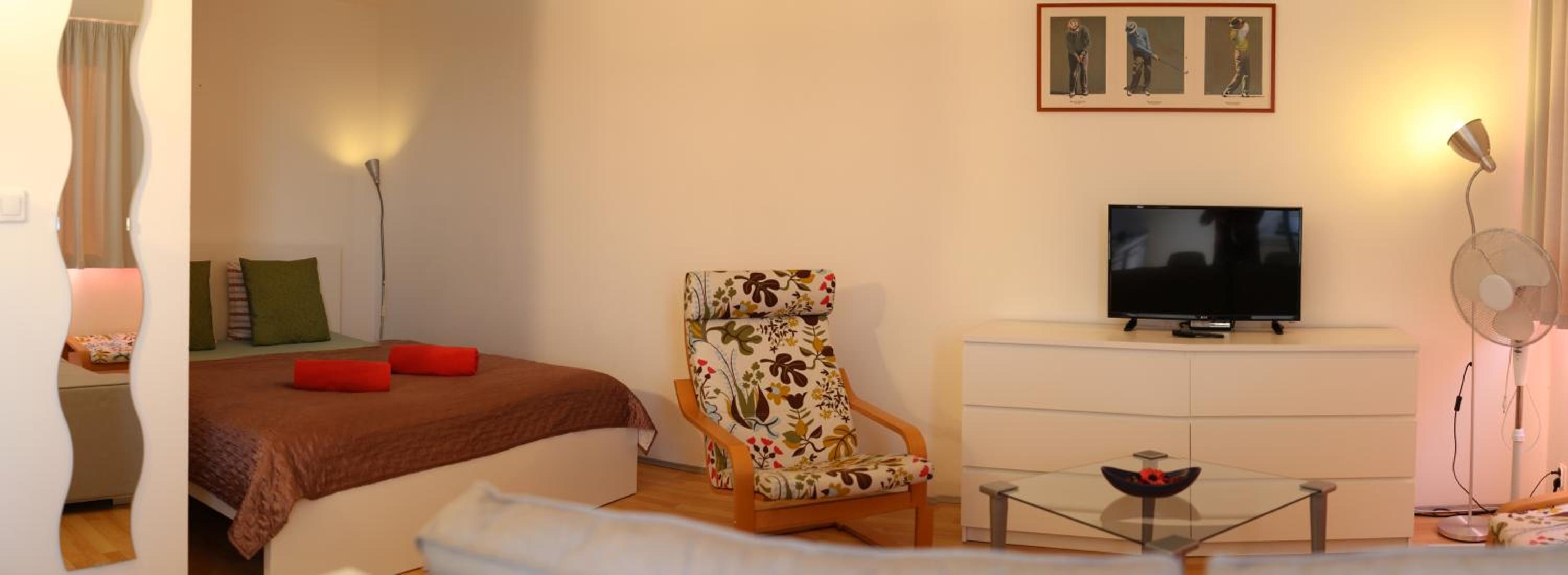 Golden Family Apartments