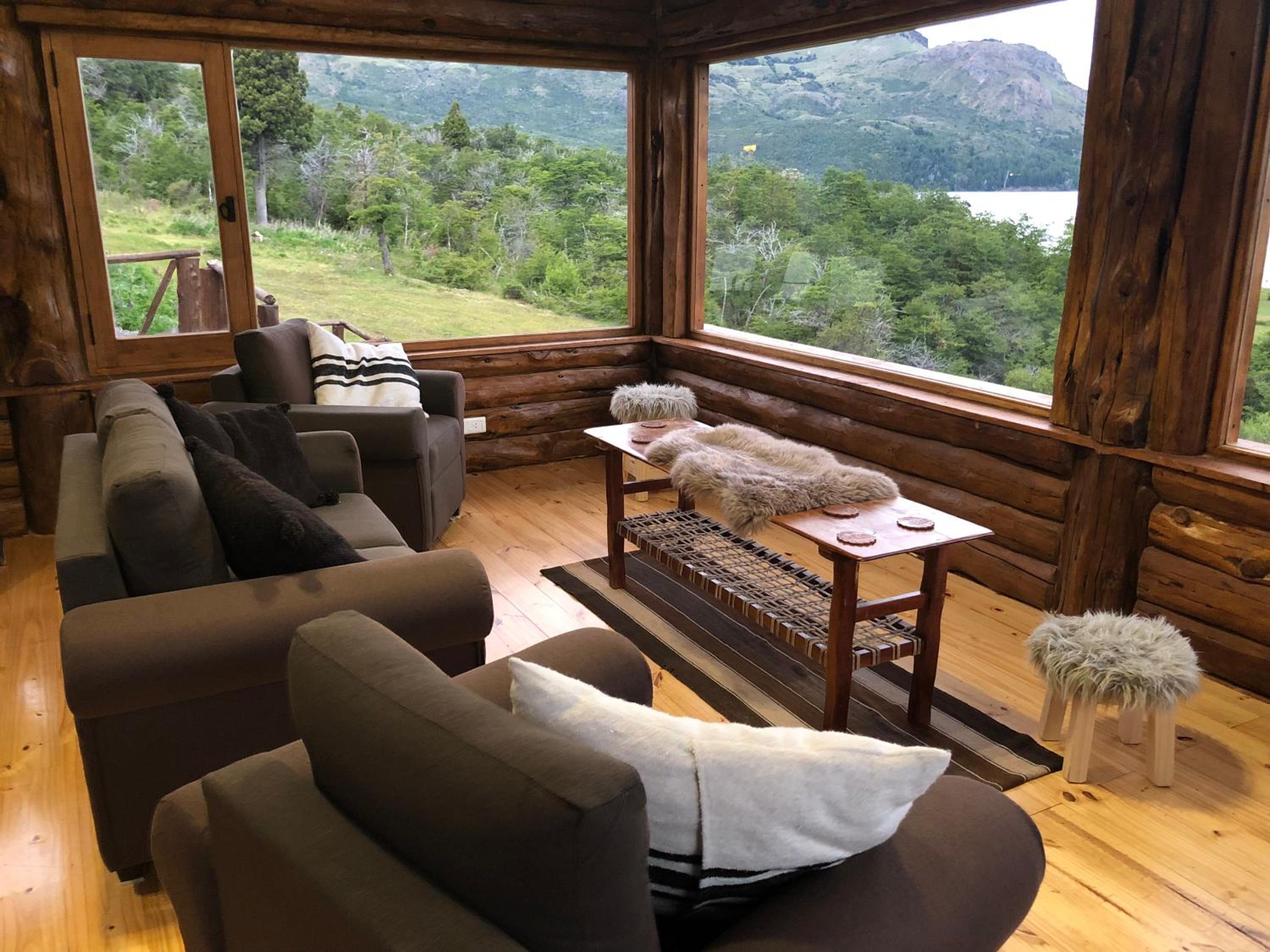Laguna Larga Lodge