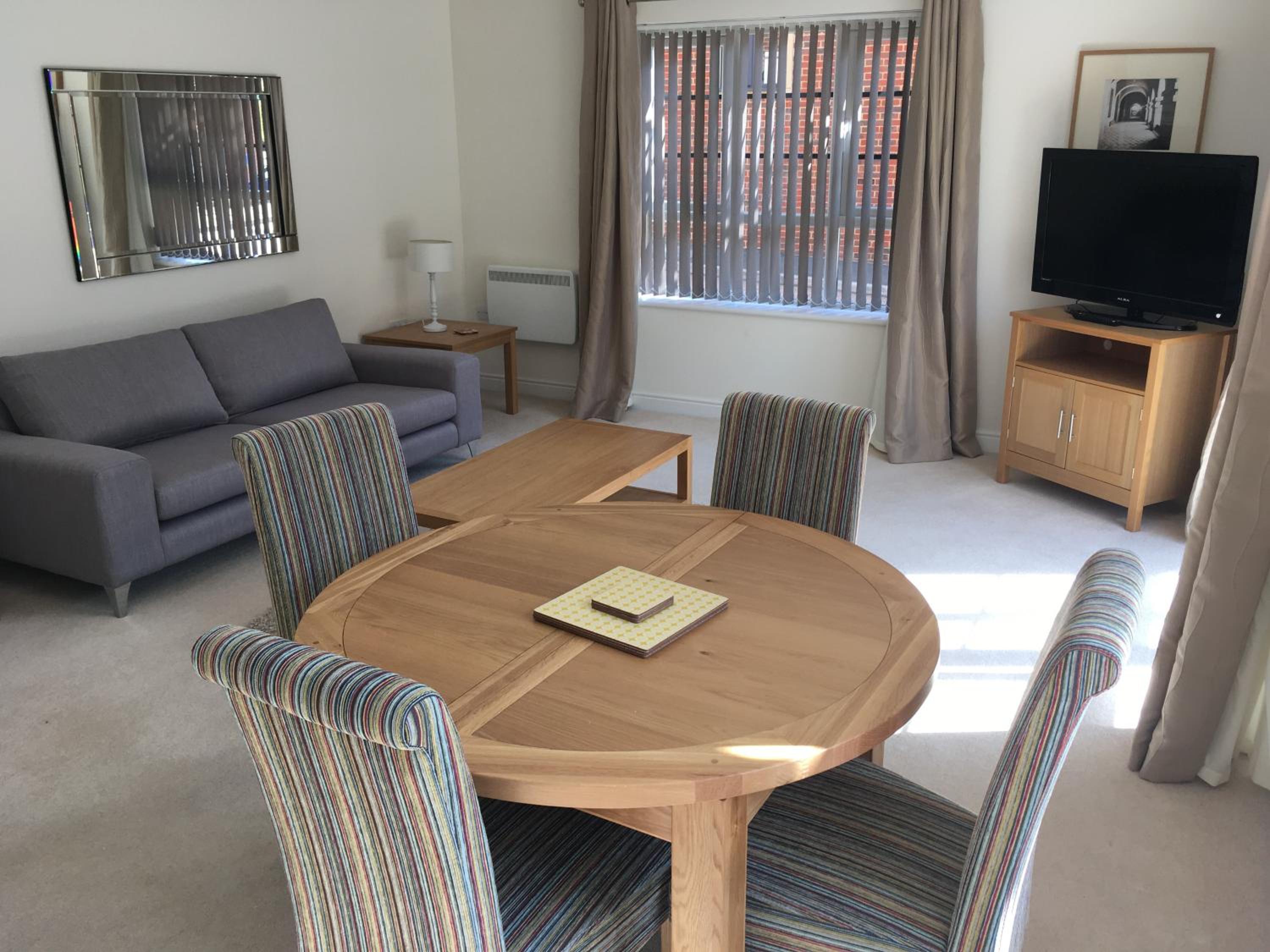 Blue Sky Apartments @Wallis Square, Farnborough