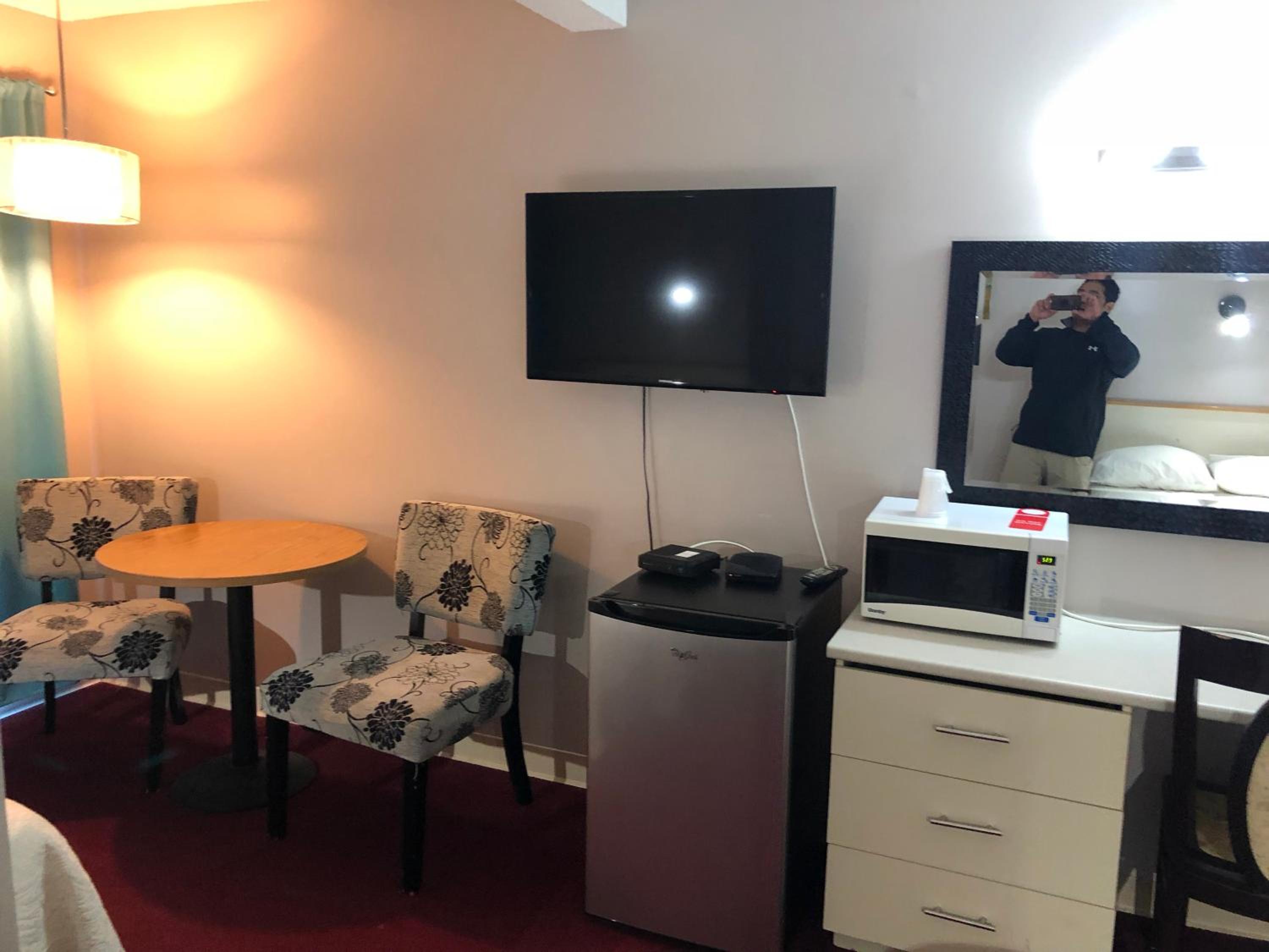 Voyageur Motel
