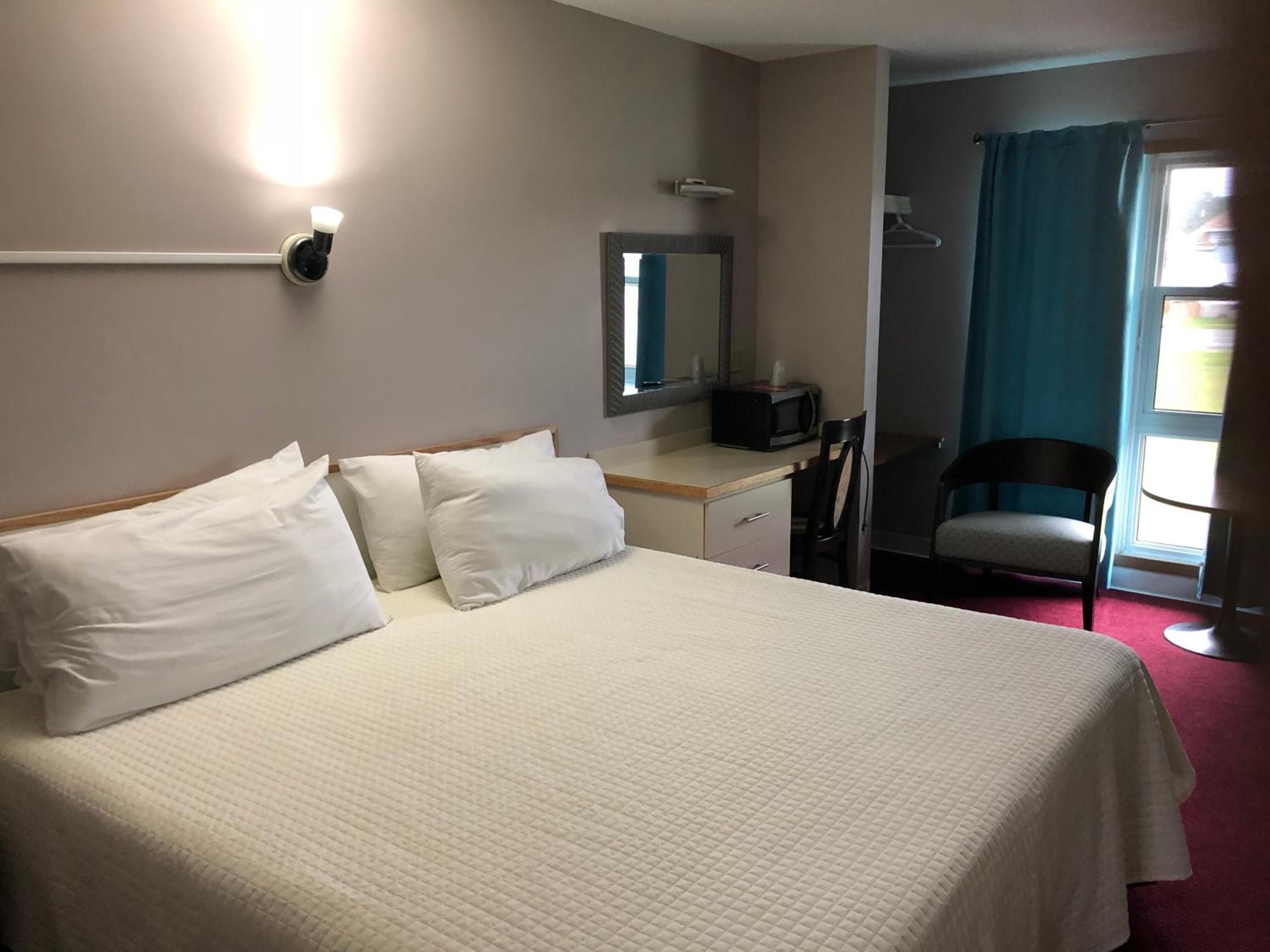 Voyageur Motel