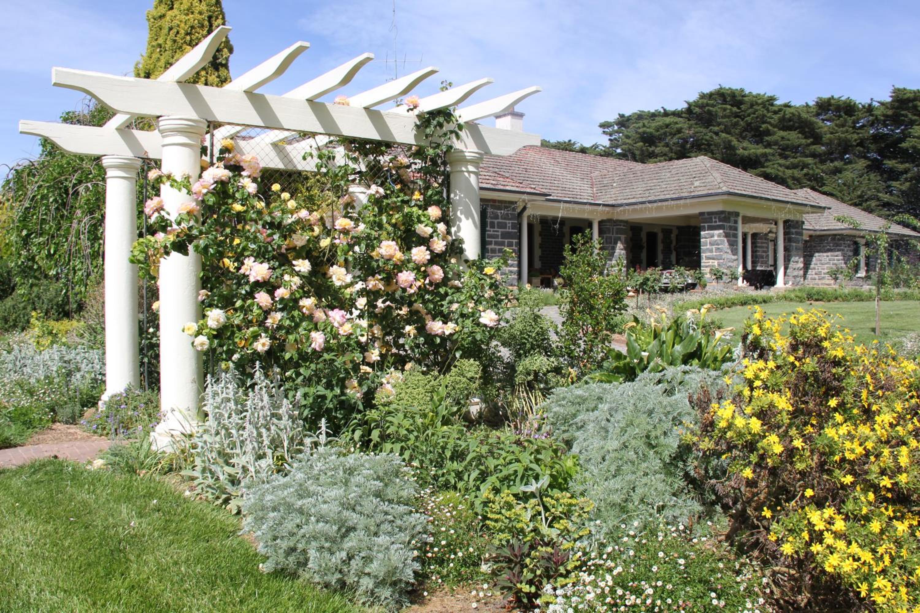 Historic Merryville Homestead