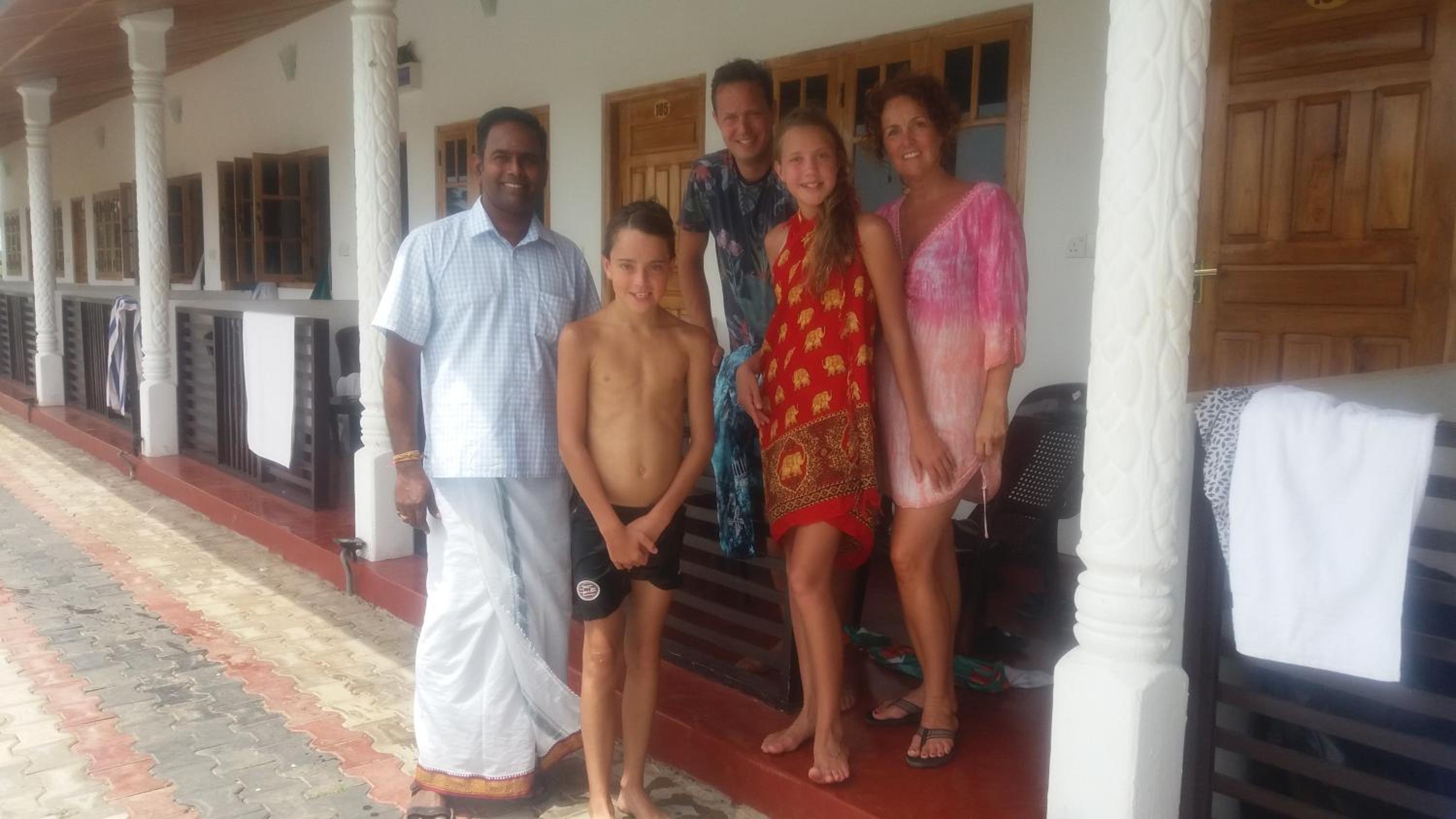 Shan Guest and Restaurant Nilaveli