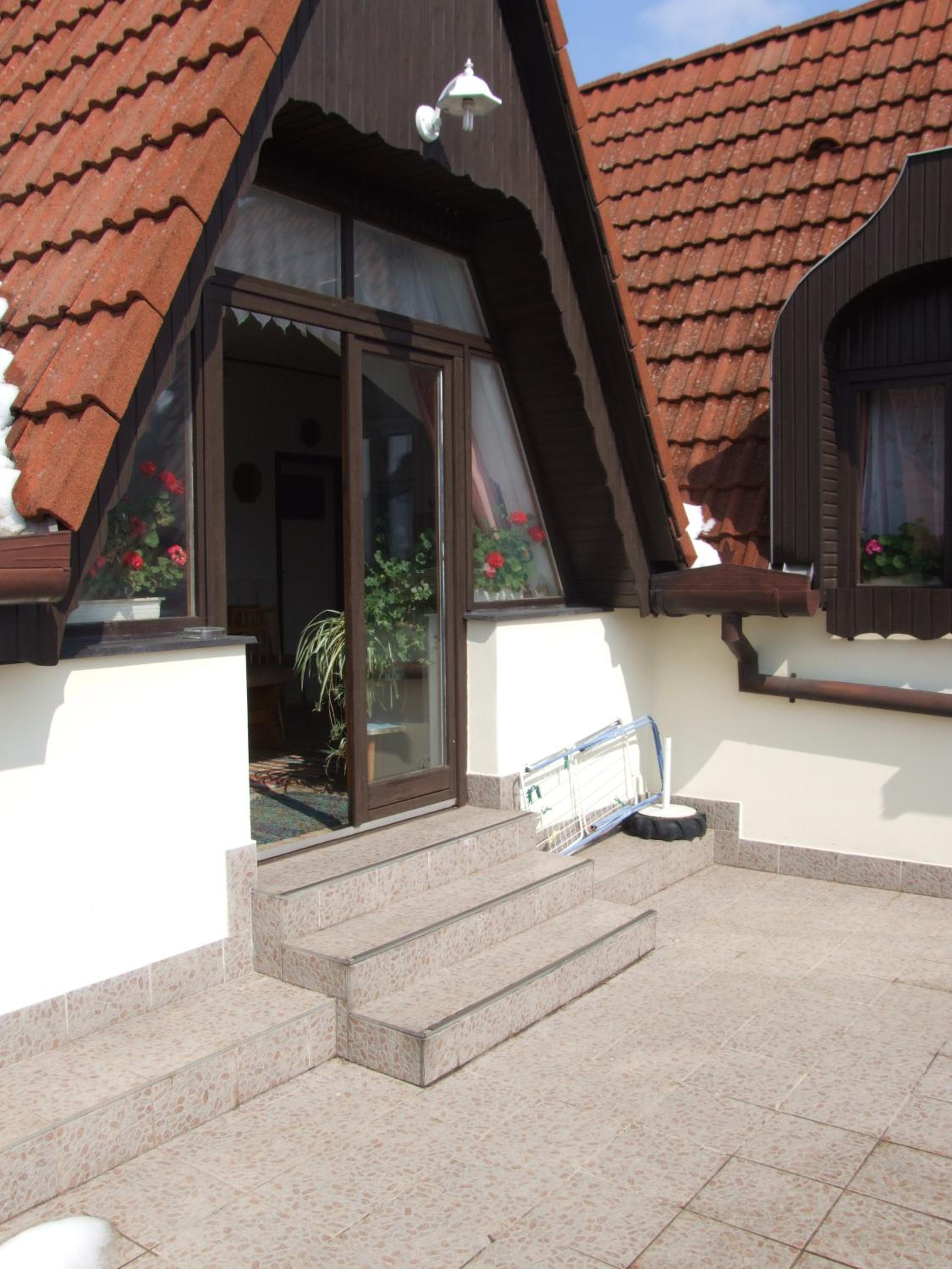 Photo 38