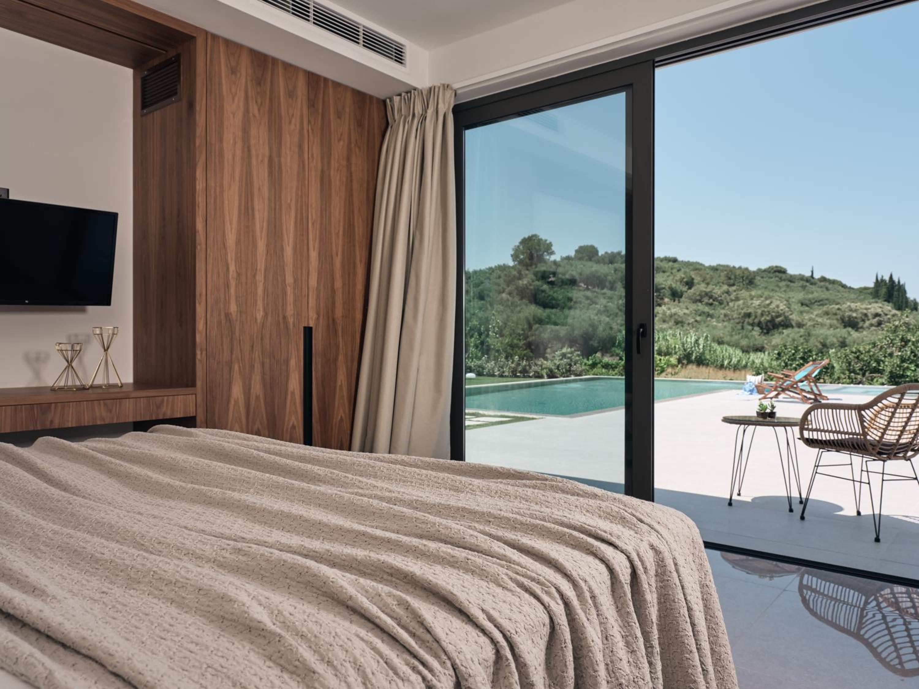 Drallos Luxury Villa - Private Heated Pool & Large Groups, by ZanteWize photo 3