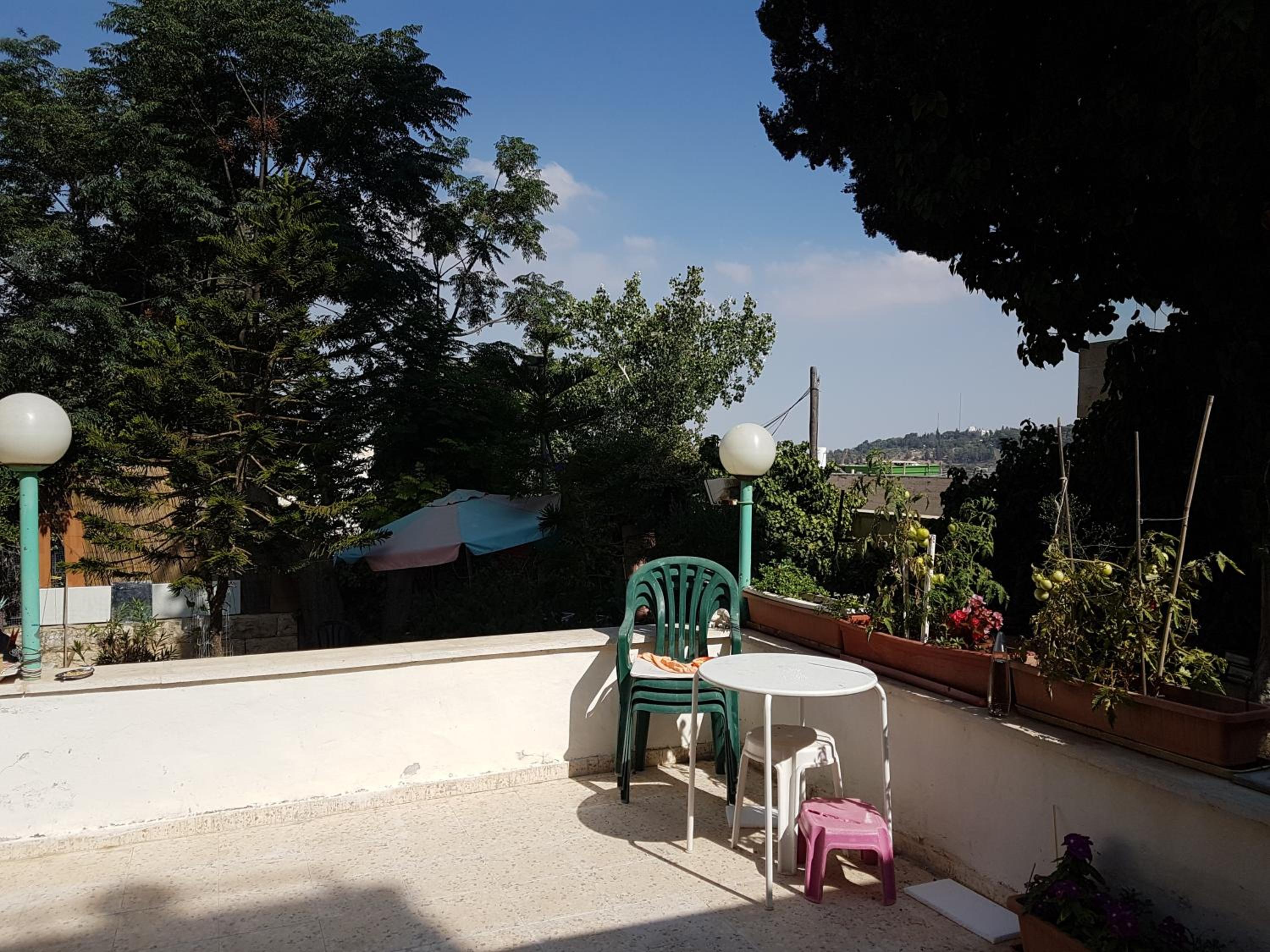 Sunny Apartment view 2
