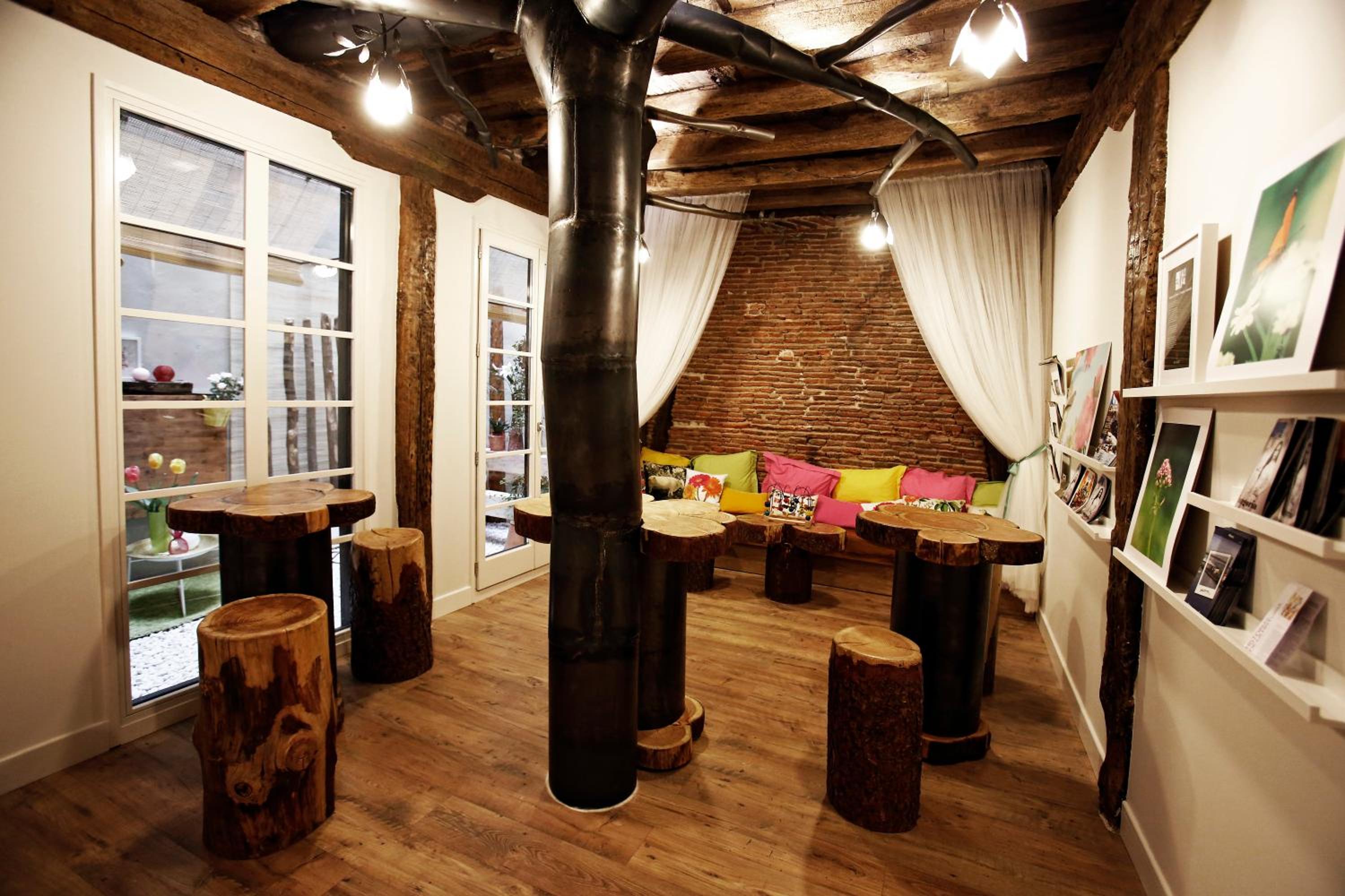 lounge