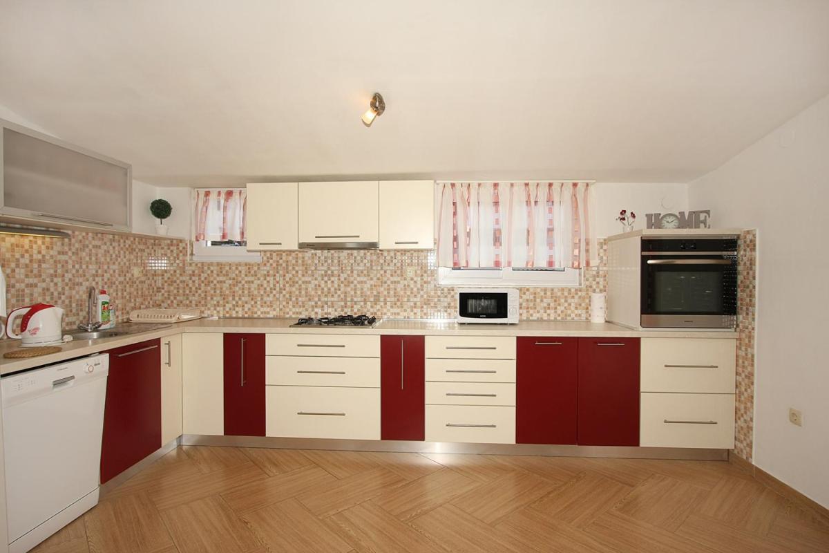 Apartments Ombla