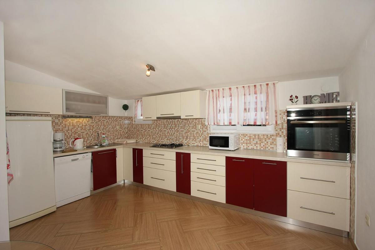 Apartments Ombla