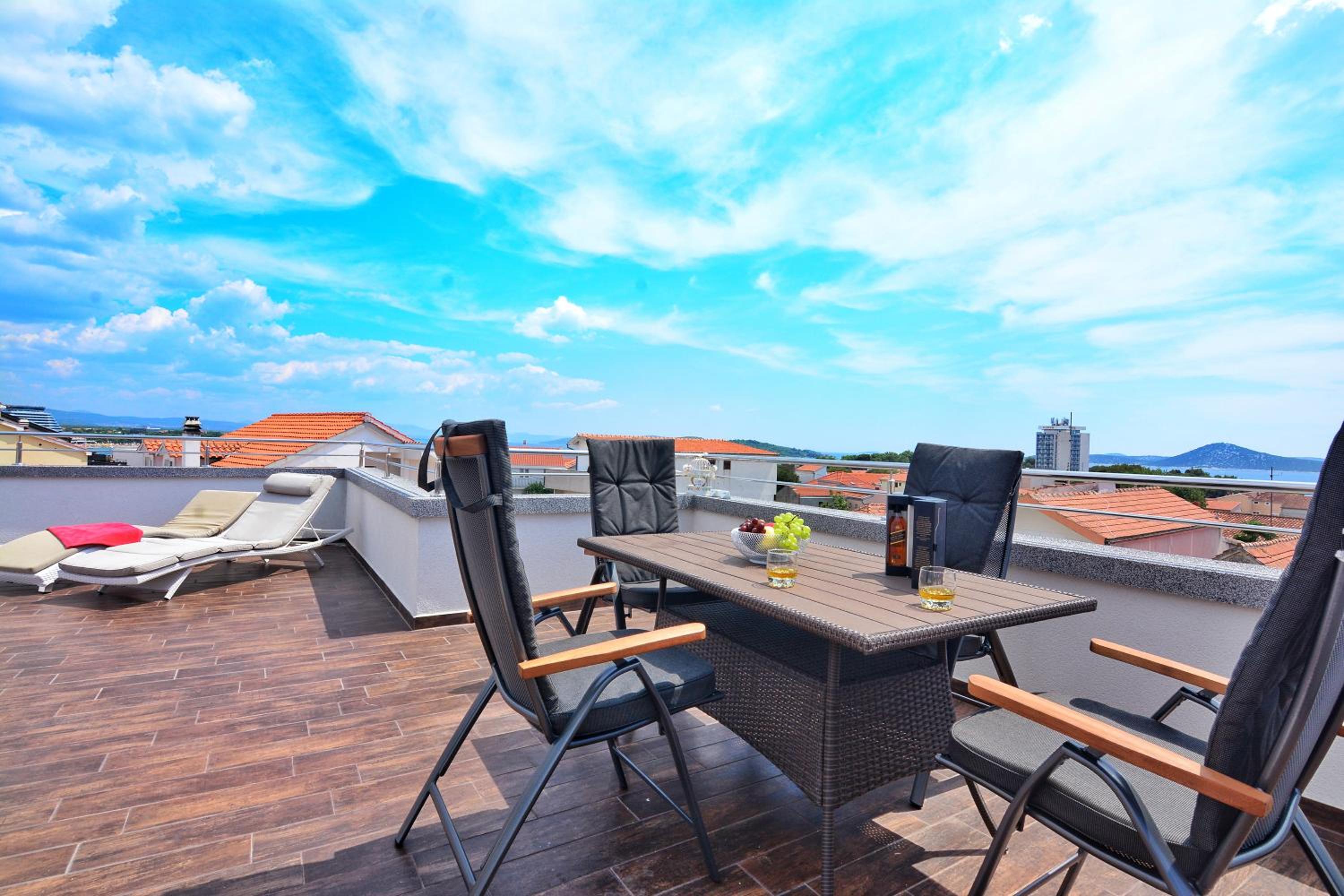 Apartments Maritea
