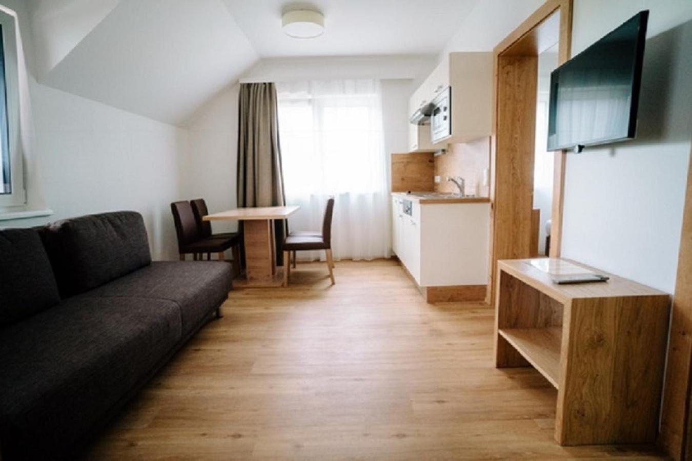 Apartmenthaus Strasswirt De Luxe