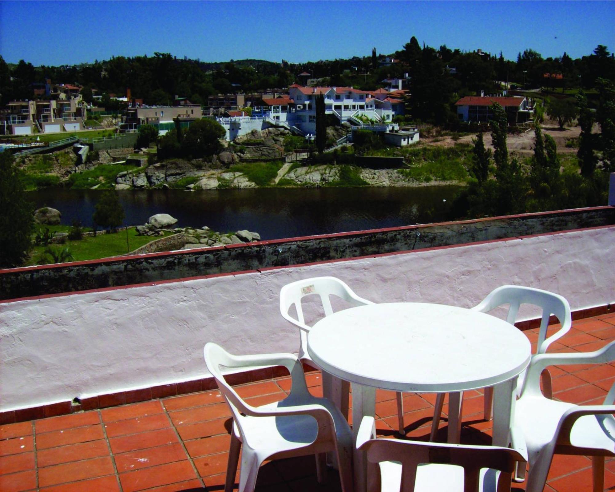 Departamentos Carlos Paz bajada al lago