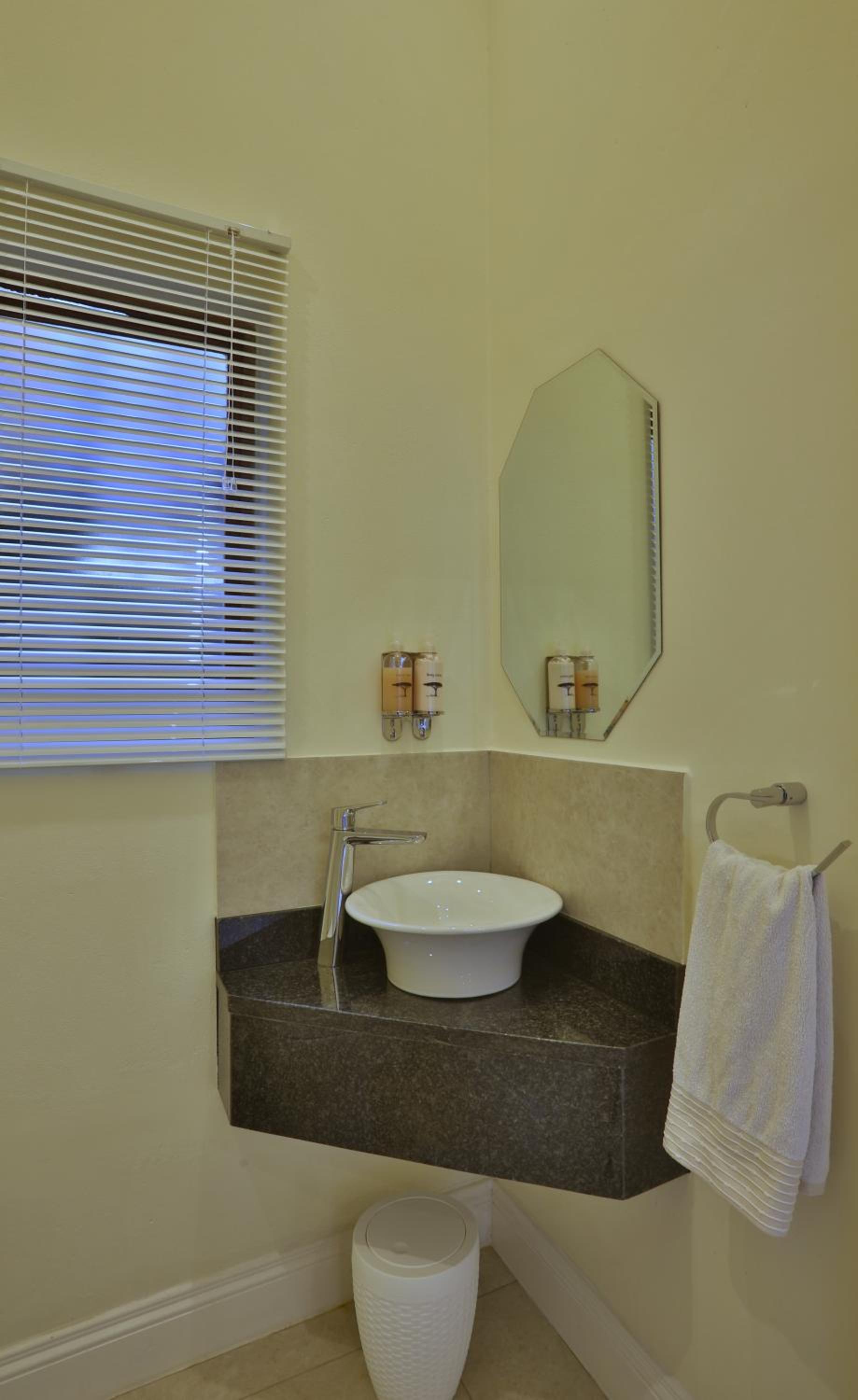 Andante Lodge