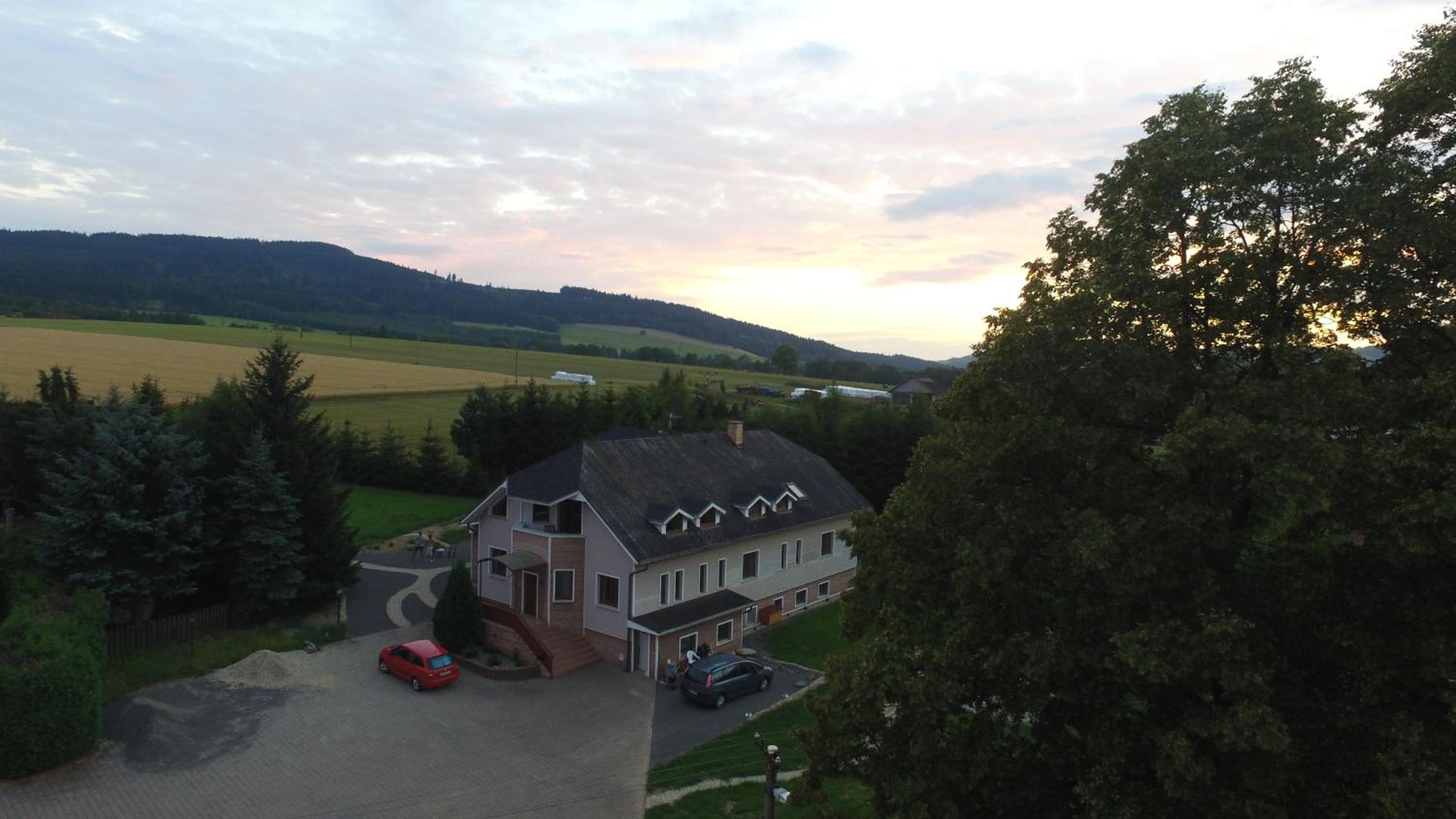 U nových přátel