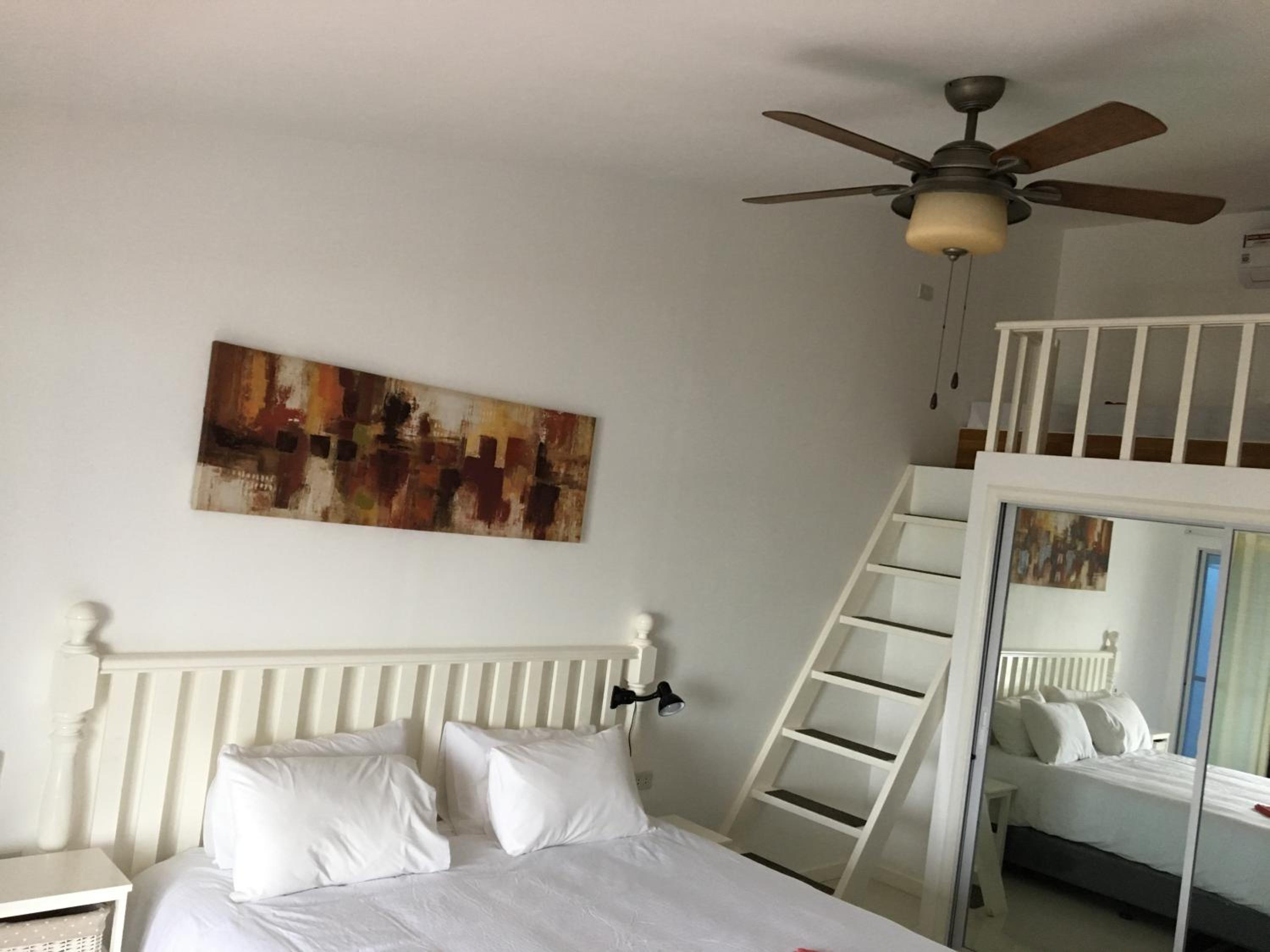 the beachhouse cebu