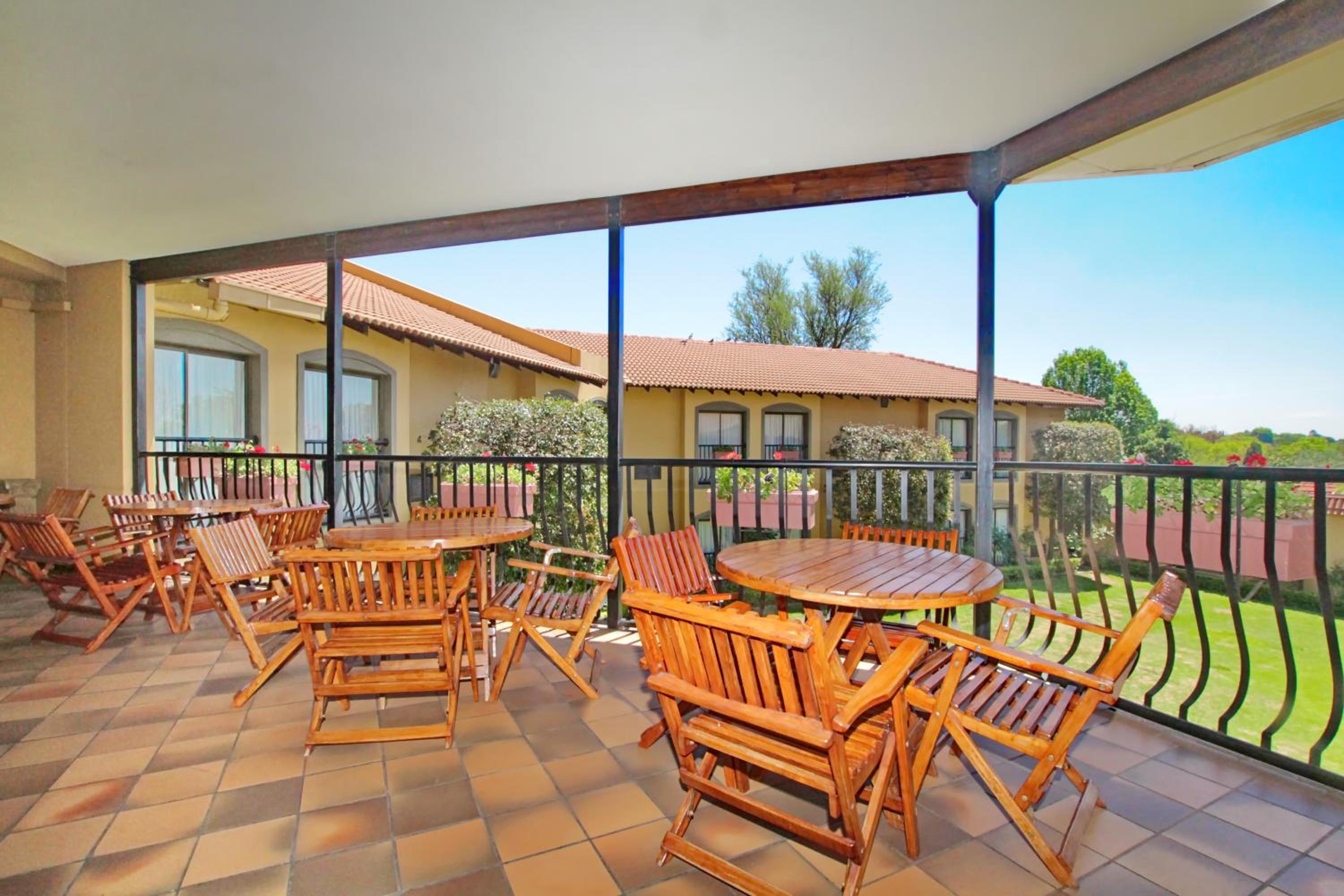 Benvenuto Hotel & Conference Centre