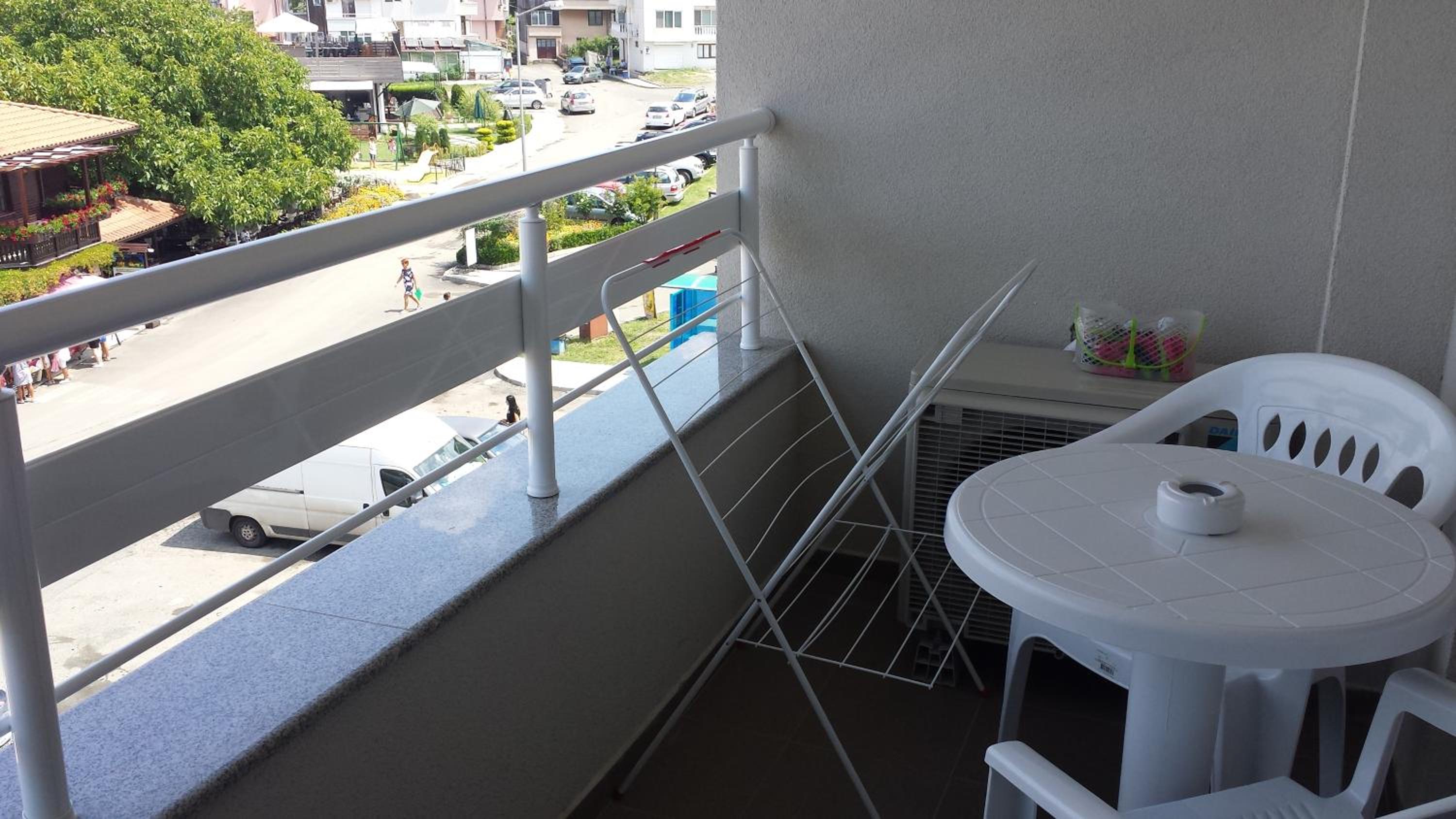 Photo 48