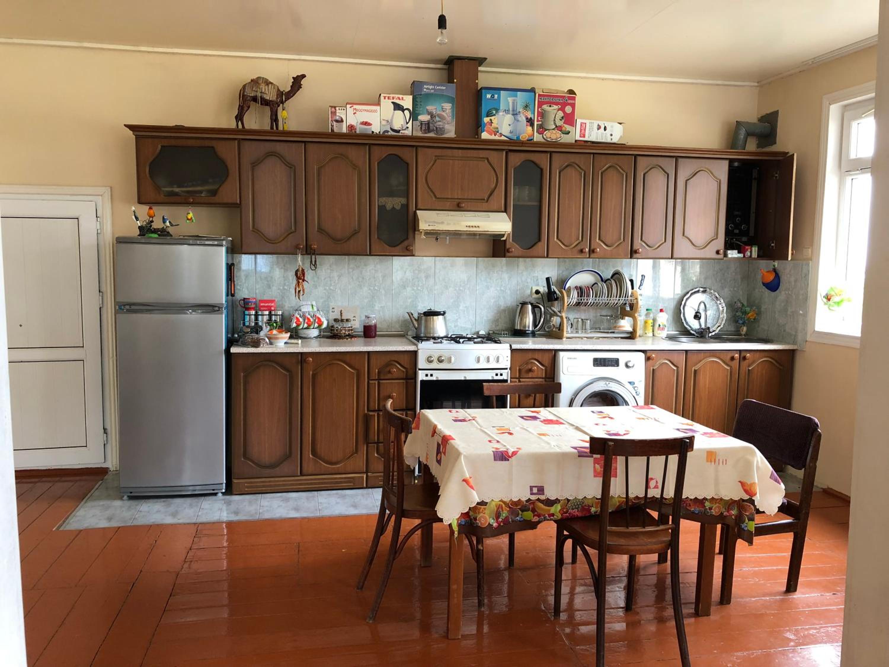 Shaki Host House