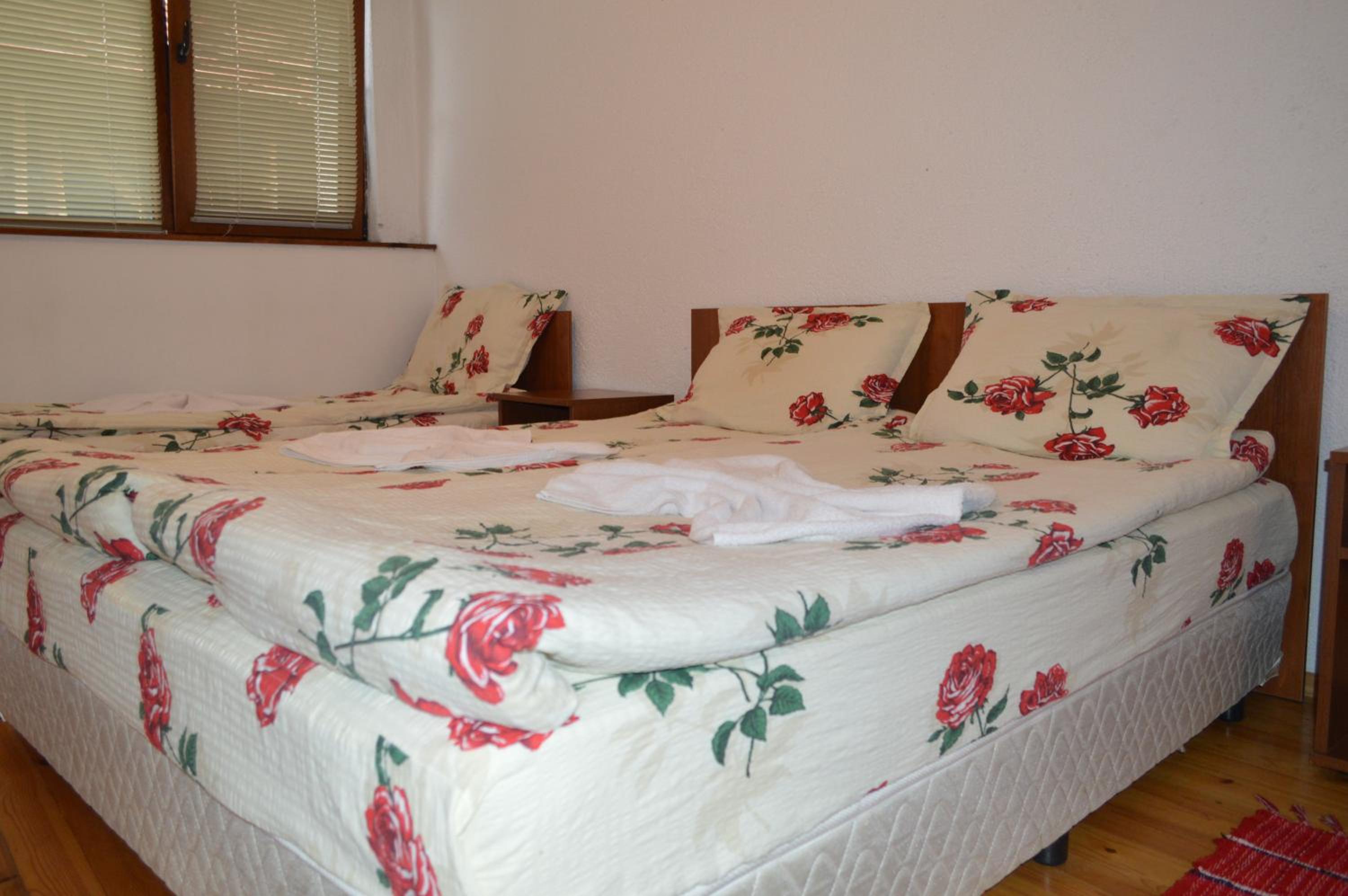 Baba Dora Guesthouse