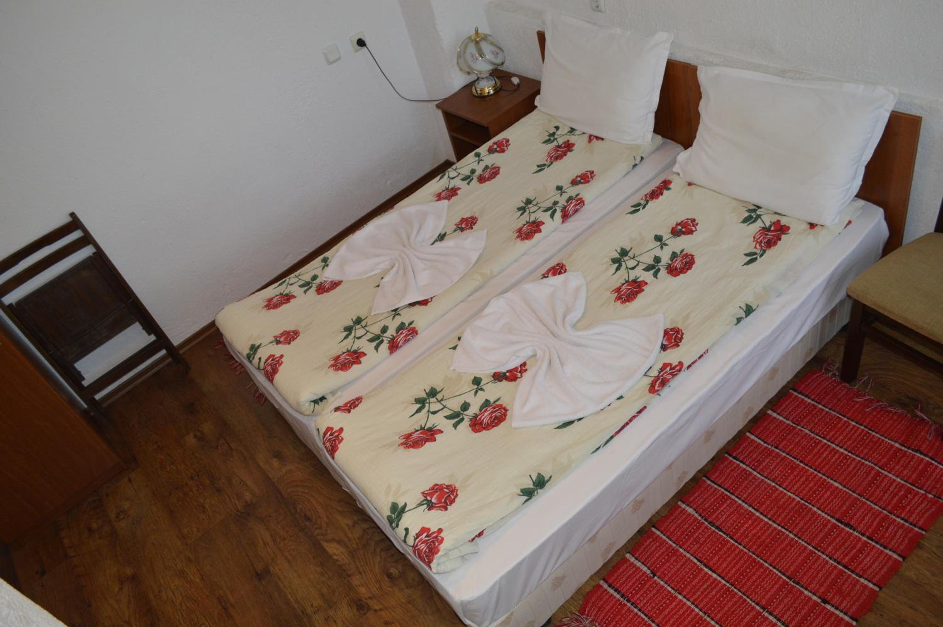 Baba Dora Guesthouse