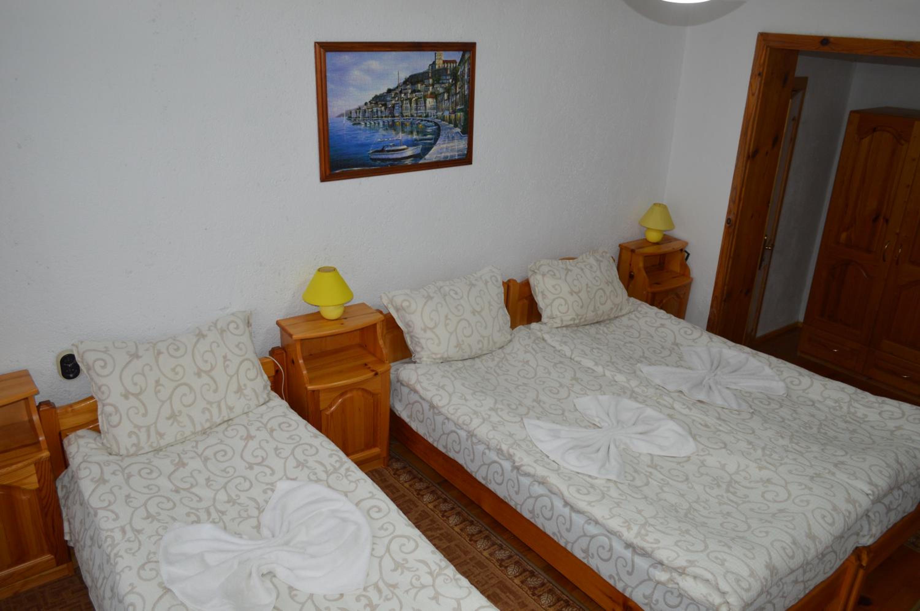 Baba Dora Guesthouse