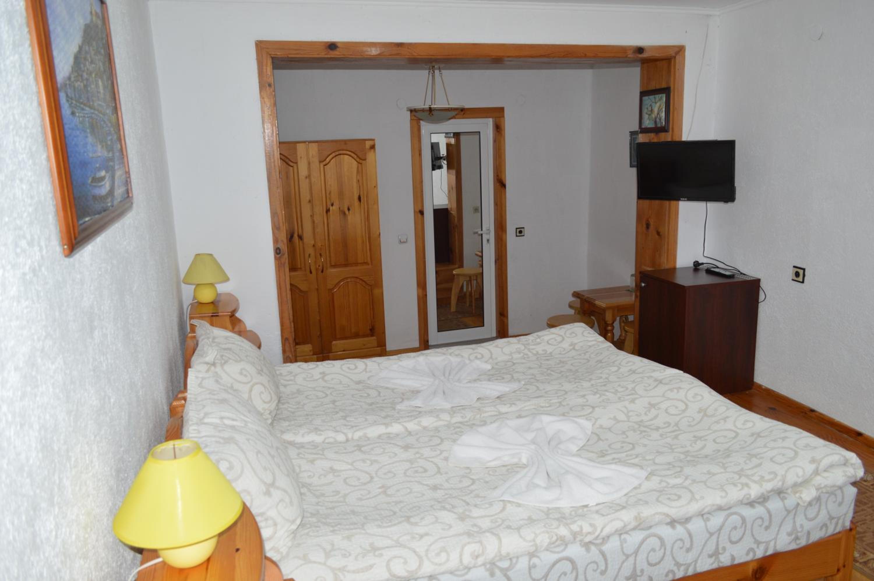 Baba Dora Guesthouse