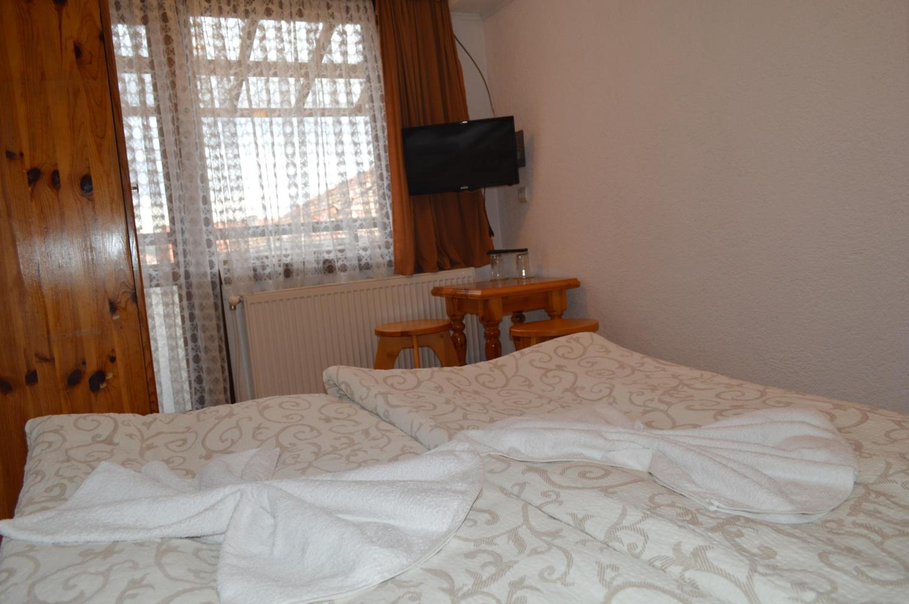 Baba Dora Guesthouse