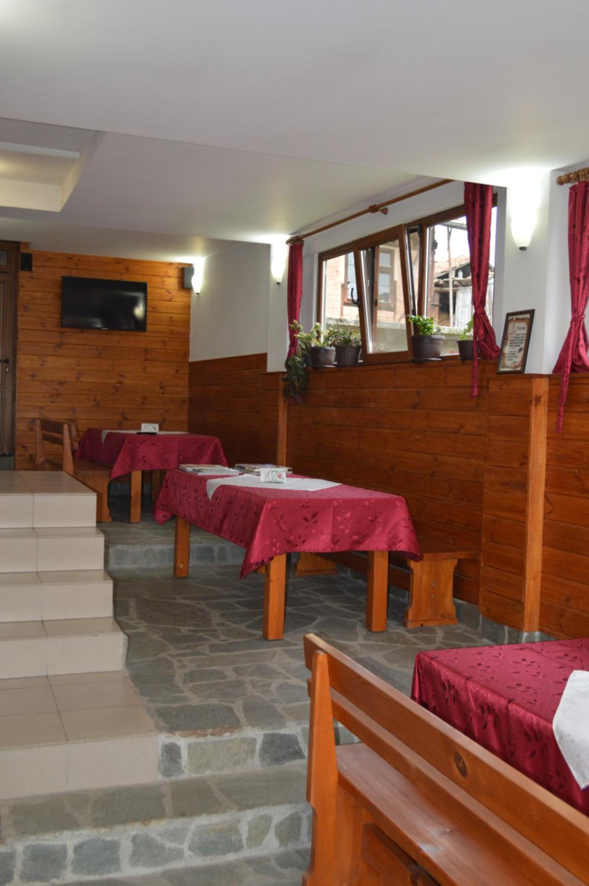 Baba Dora Guesthouse