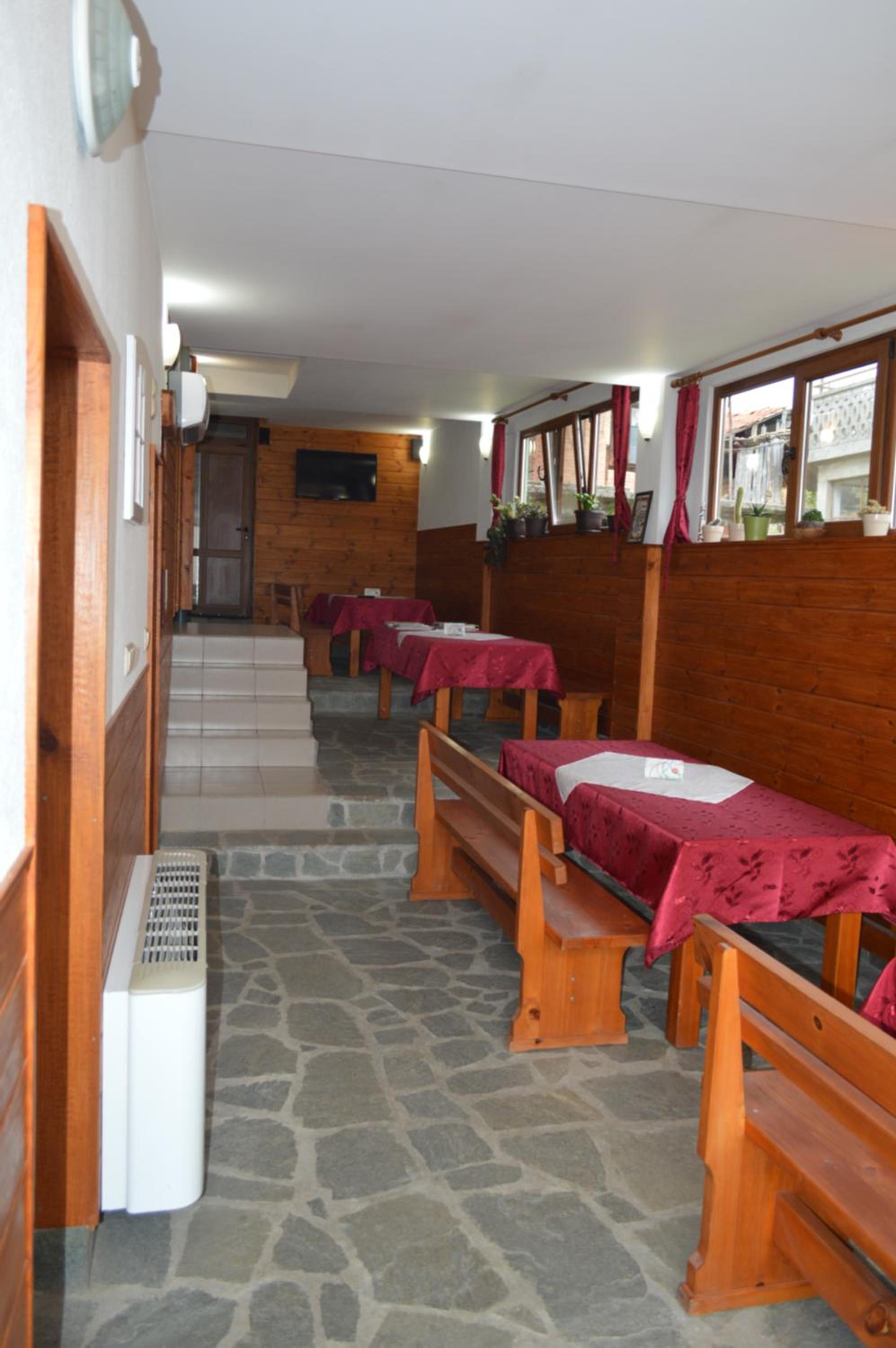 Baba Dora Guesthouse