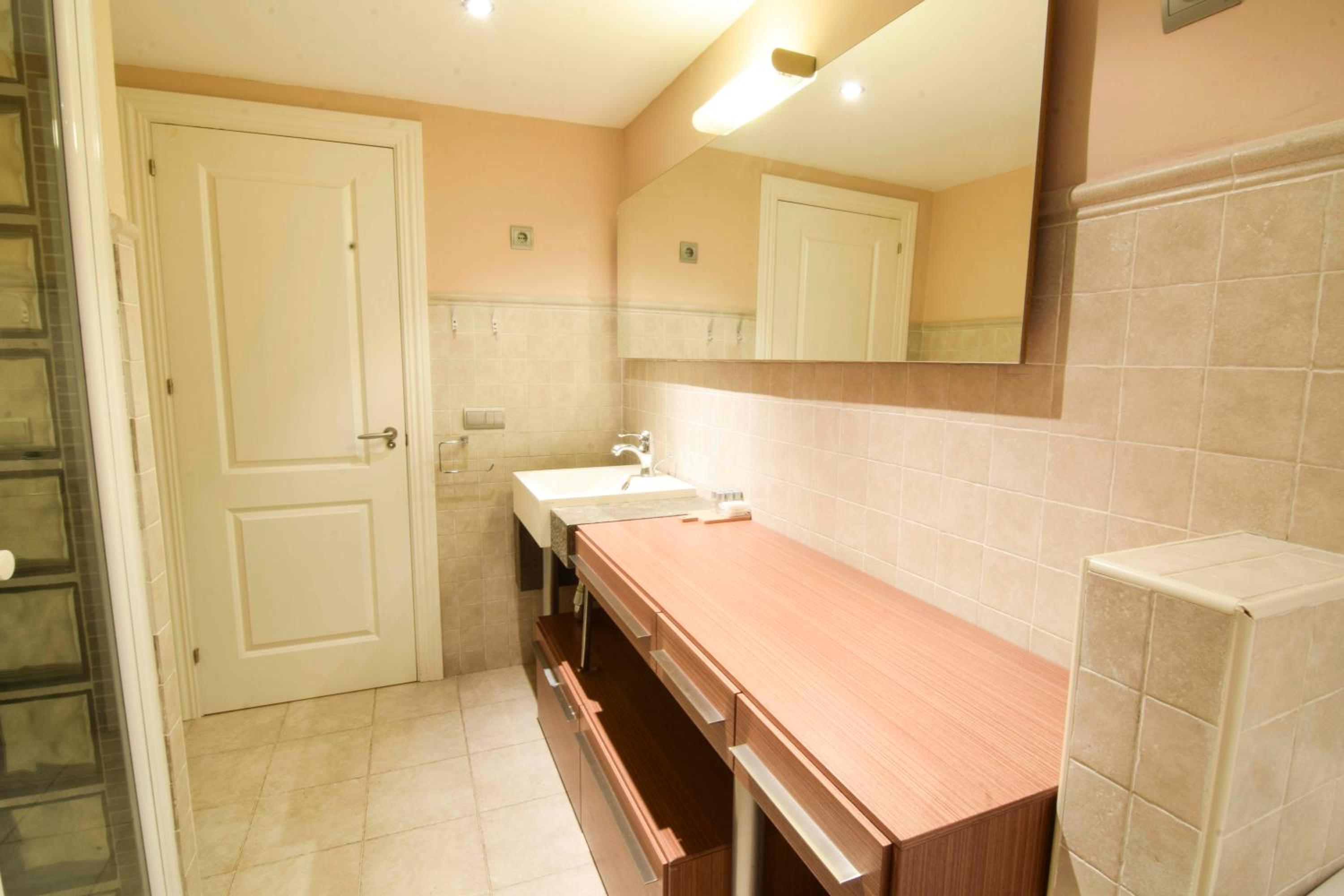 Cremades Duke Apartment