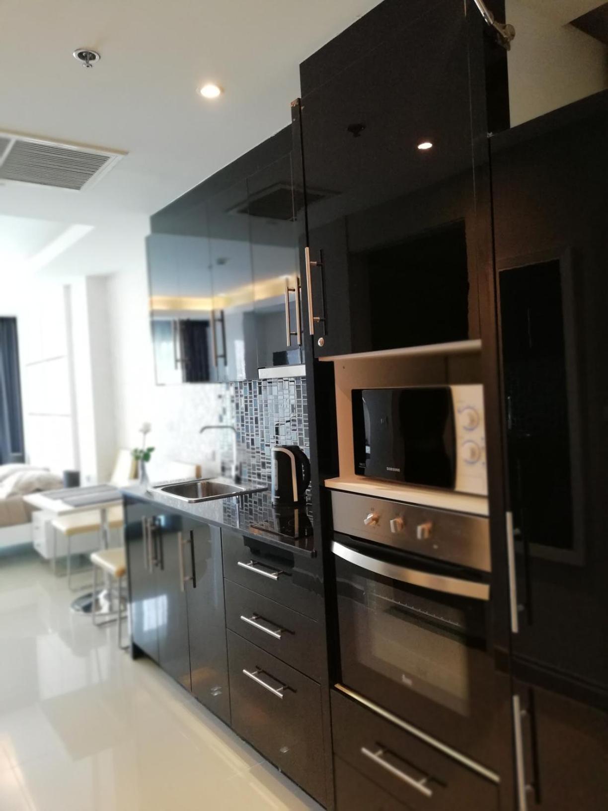 Cosy Beach View Apartments