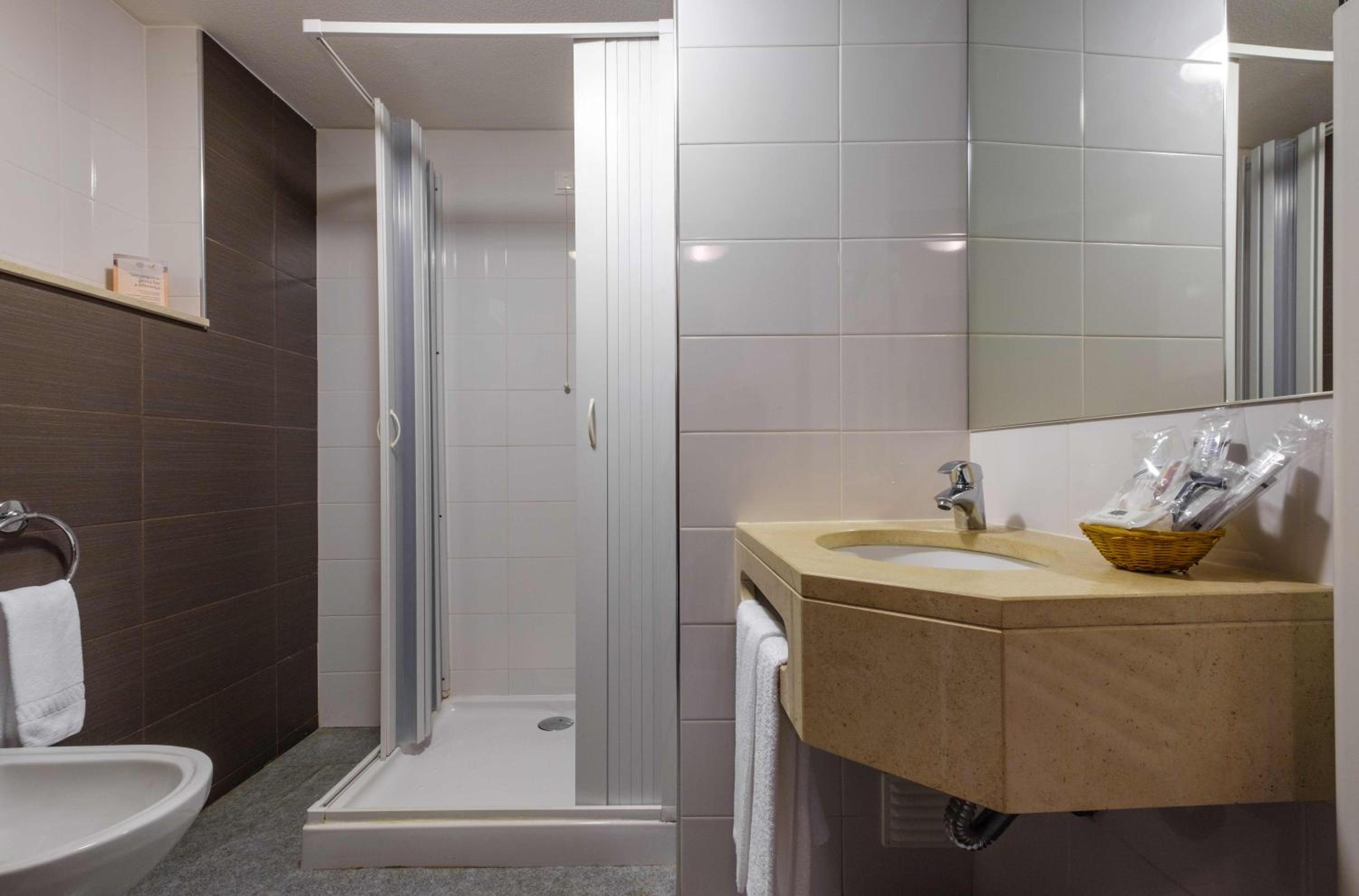 Fatima Vacations - Catolica Hotel - Property Image 10