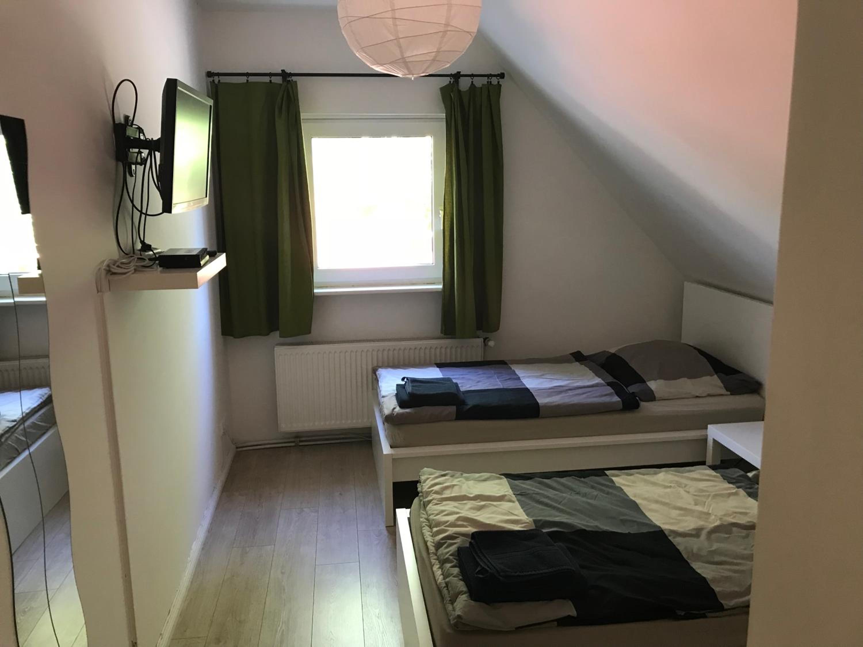 have-a-nice-Stay - Monteurunterkunft - Einzelbetten - Bad - Küche - Parkplatz