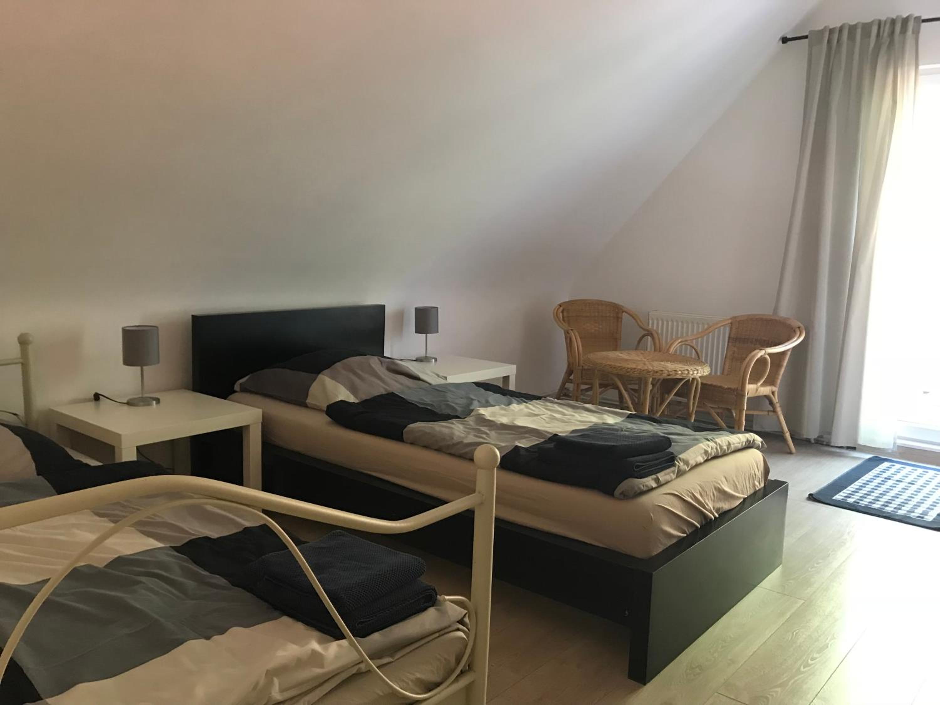 have-a-nice-Stay - Monteurunterkunft - Einzelbetten - Bad - Küche - Parkplatz