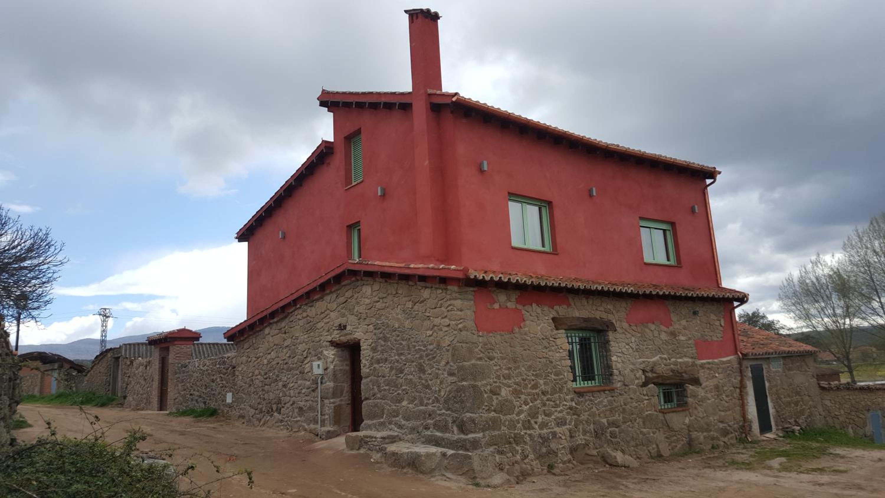 Casa Rural Rojo del Tietar view 2