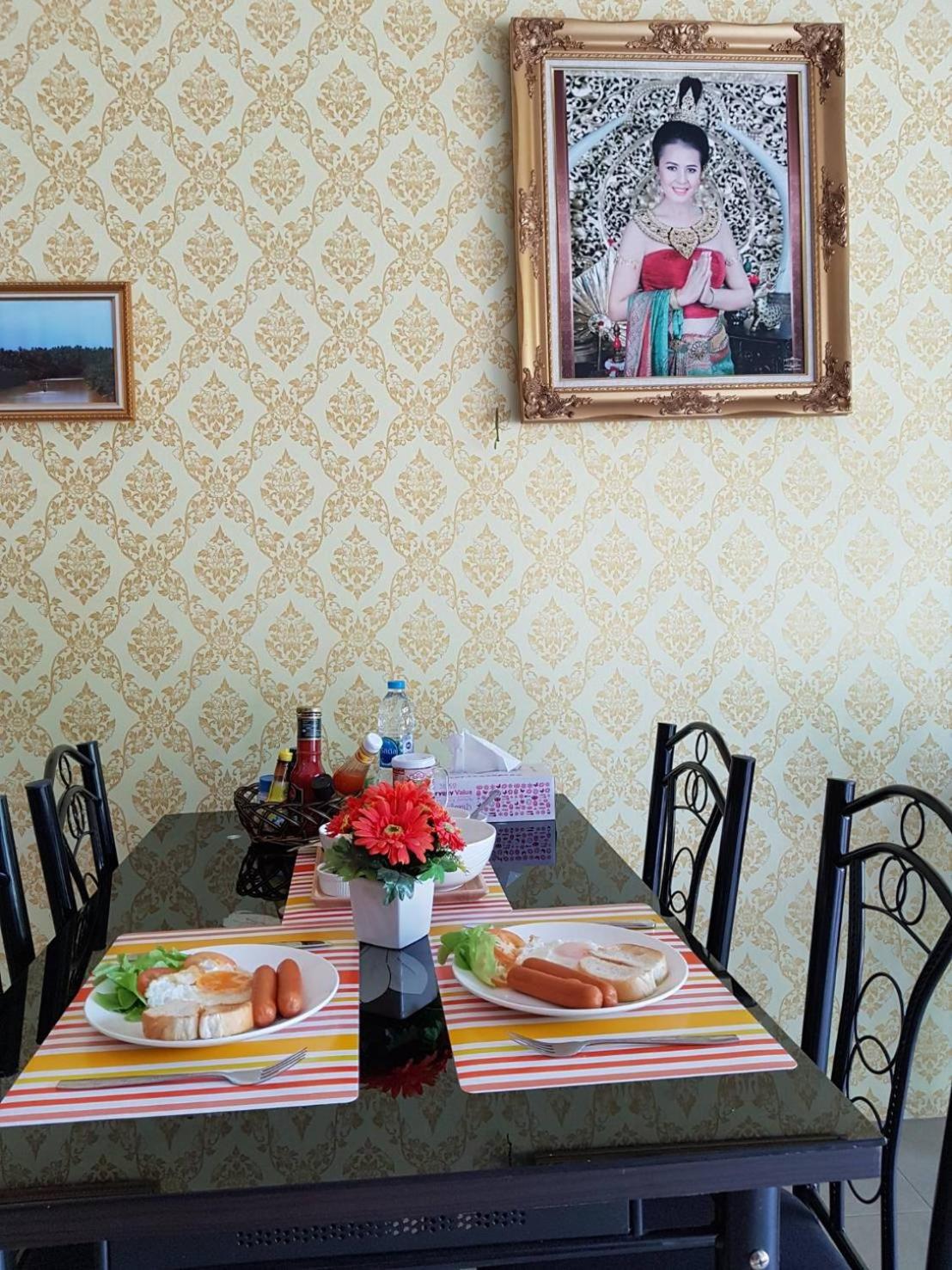 Amaretto Hostel