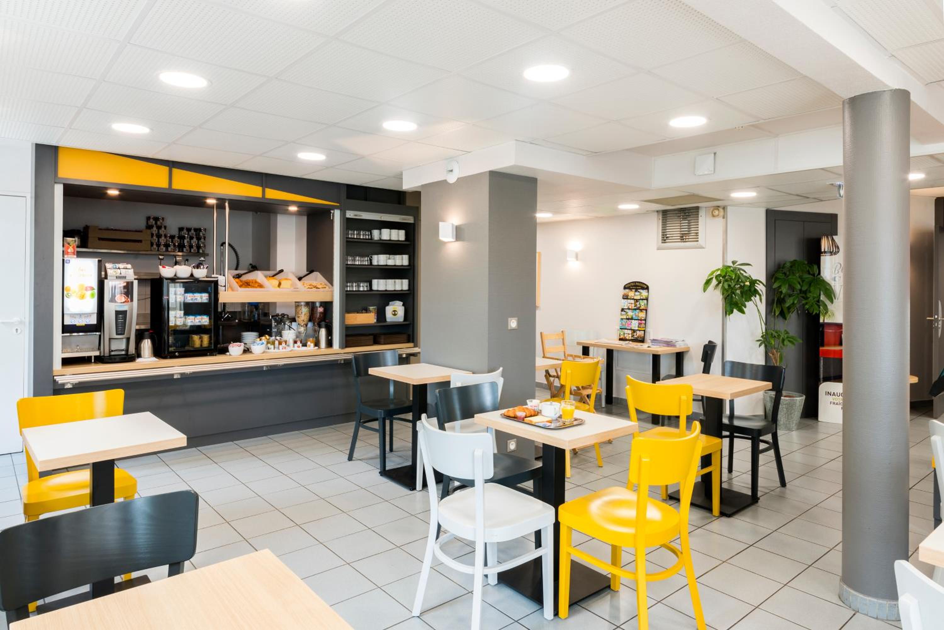 restaurant