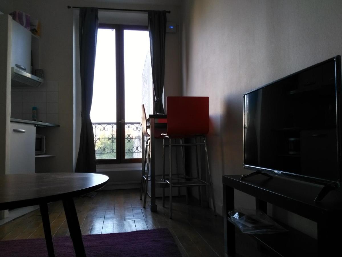 Charming Parisian studio!