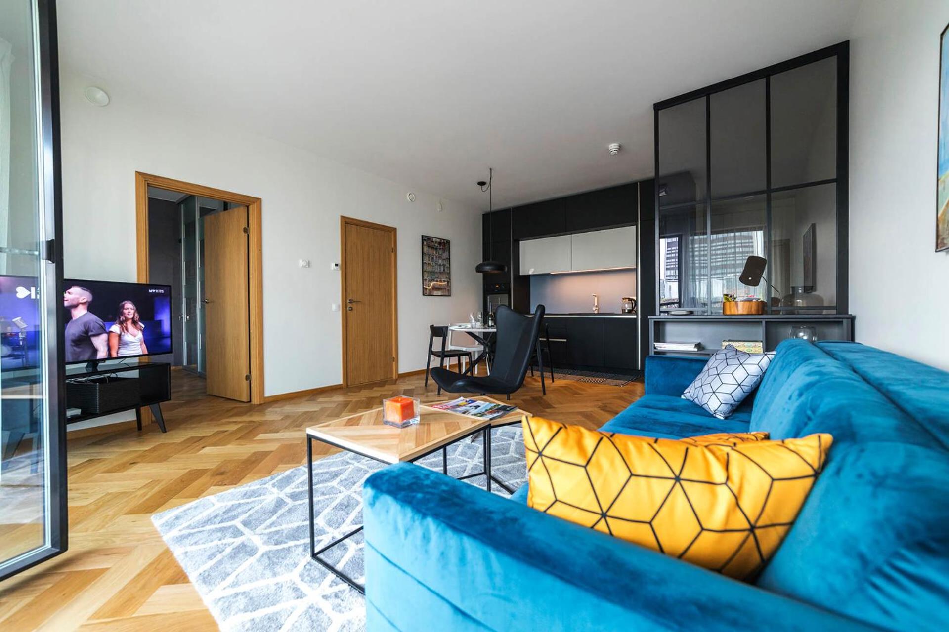 Modern Luxury Apartment in City Centre view 4