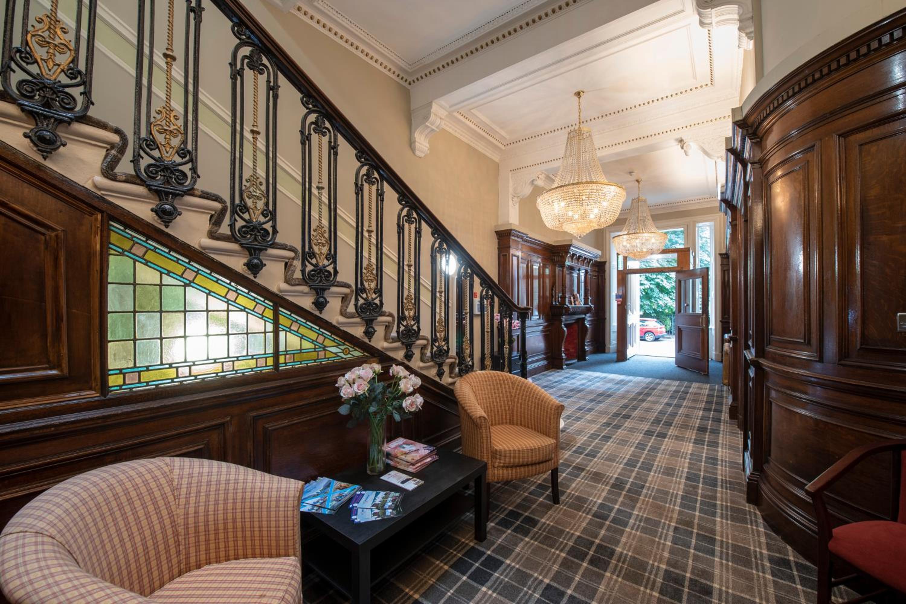 Grosvenor Suites