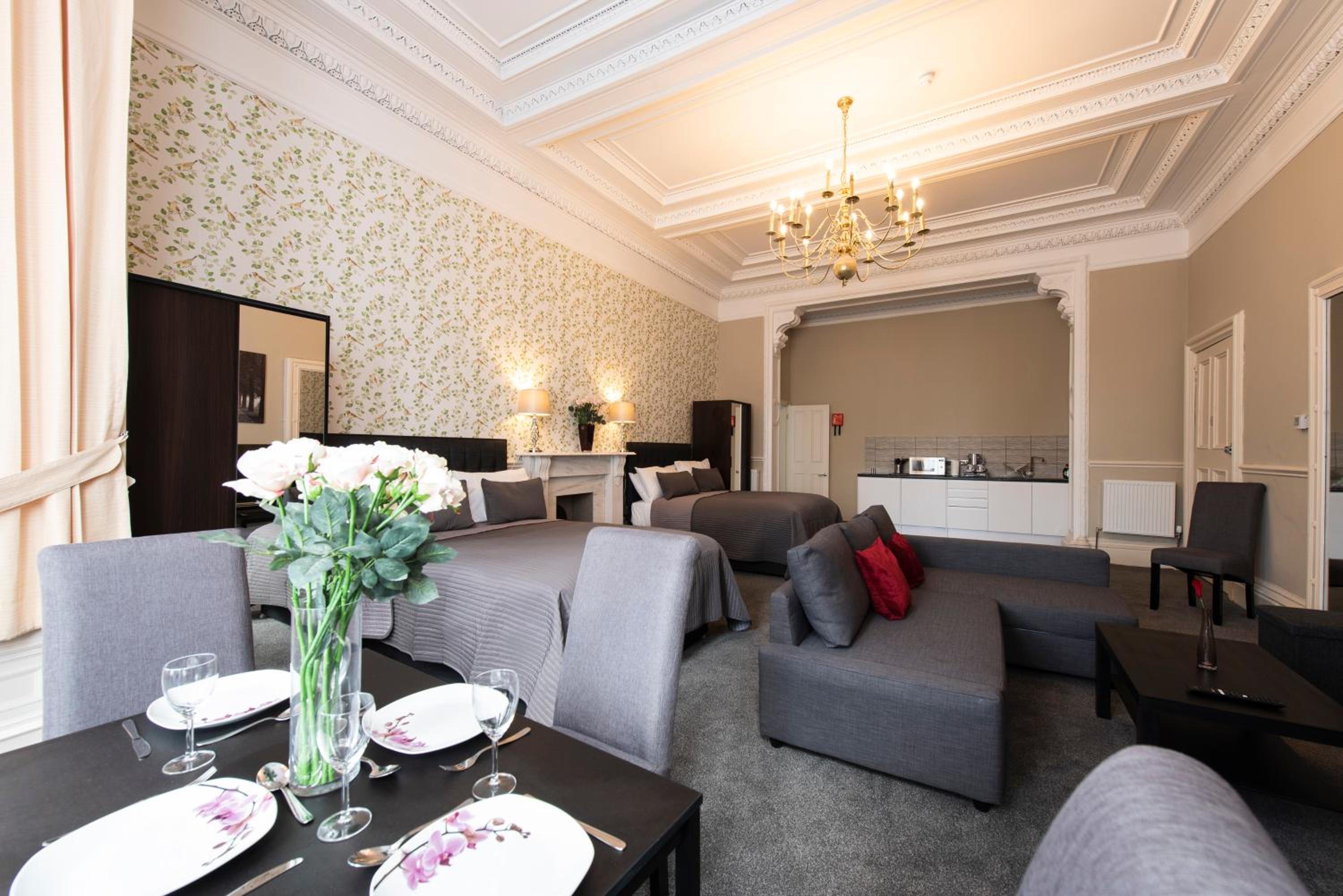 Grosvenor Suites