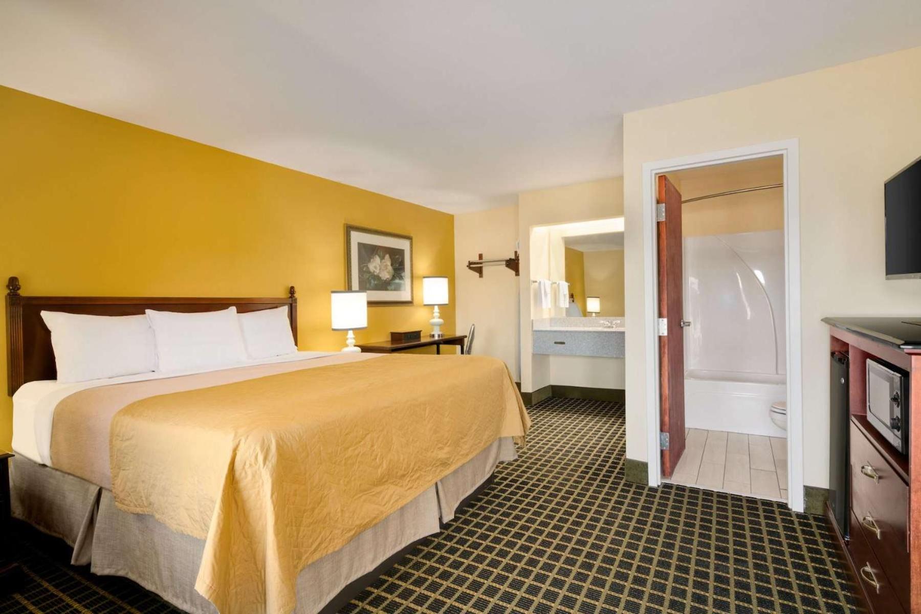 Travelodge by Wyndham Unadilla - Perry Near I-75